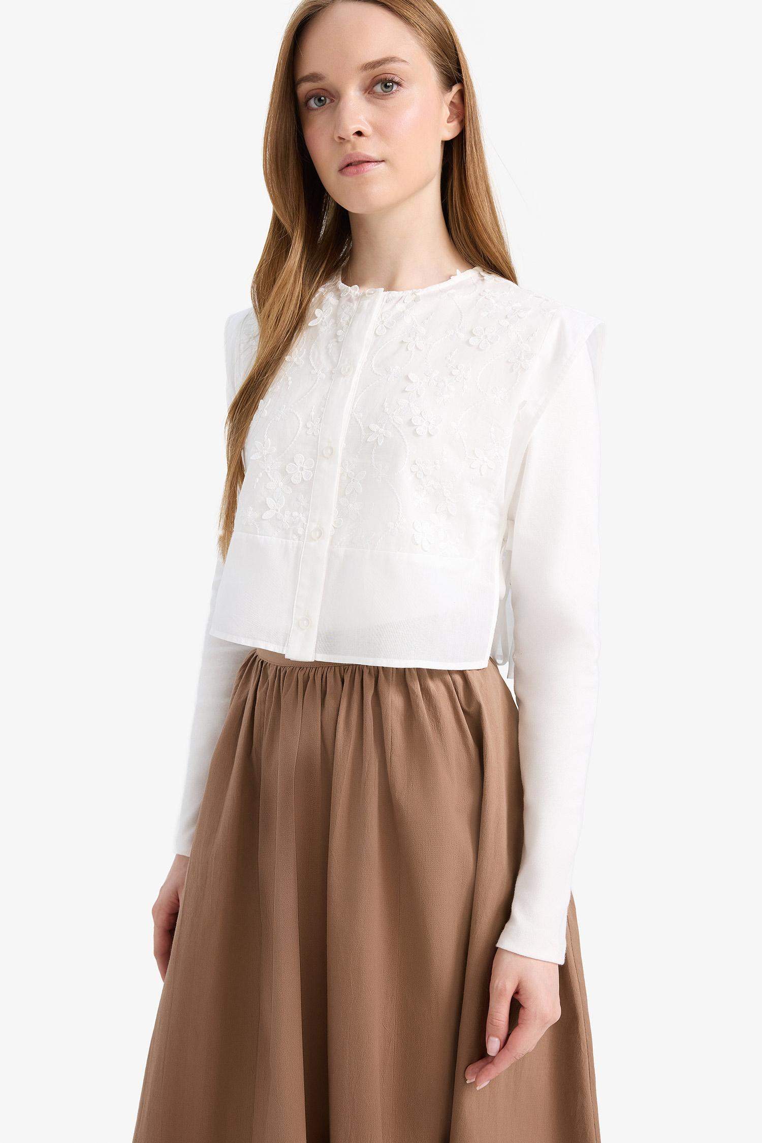 Crew Neck Lace Up Embroidered Blazer Vest