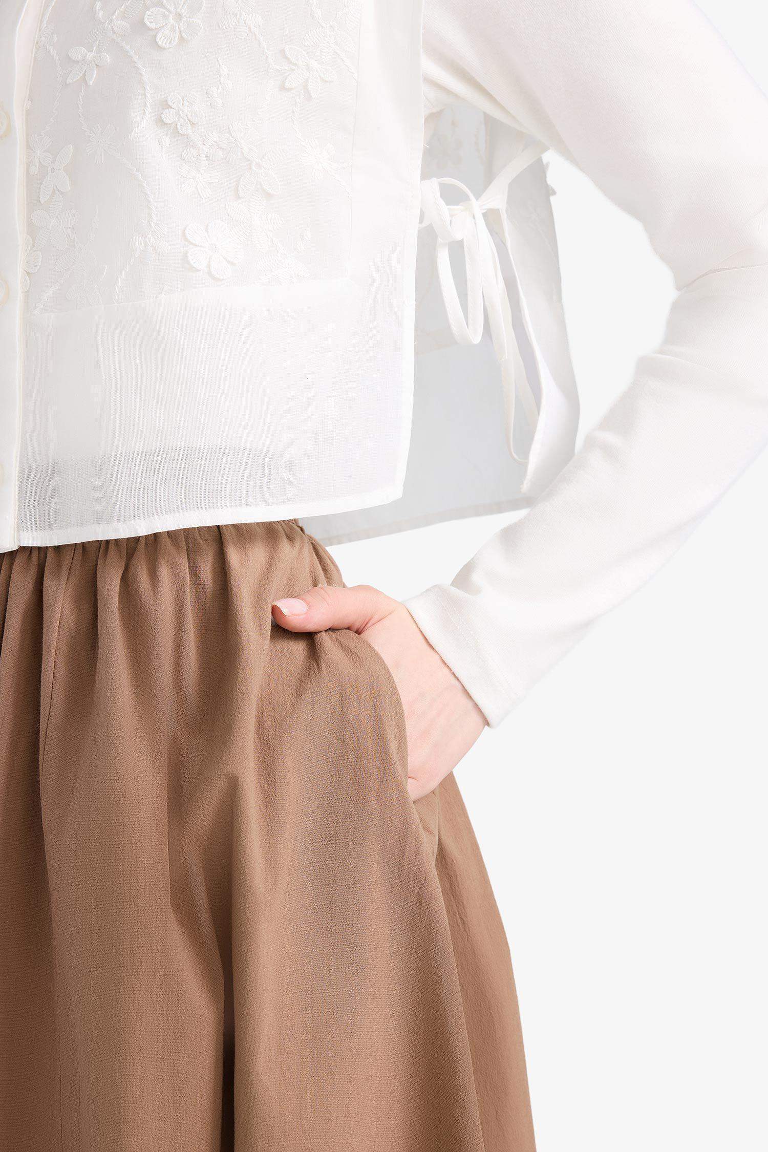 Crew Neck Lace Up Embroidered Blazer Vest