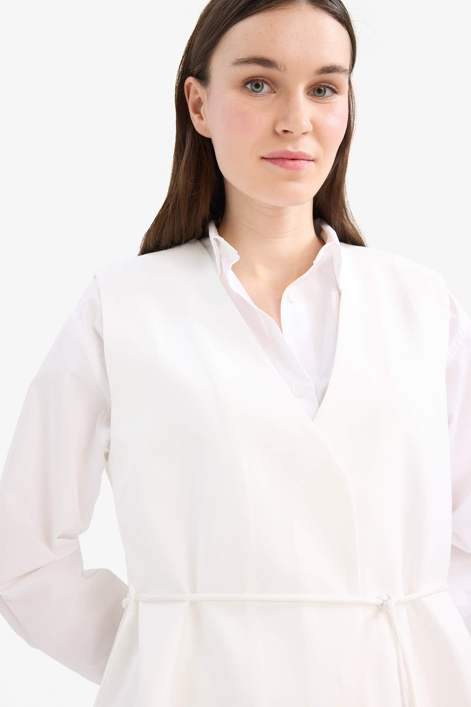 V Yaka Bağcıklı Basic Düz Yelek