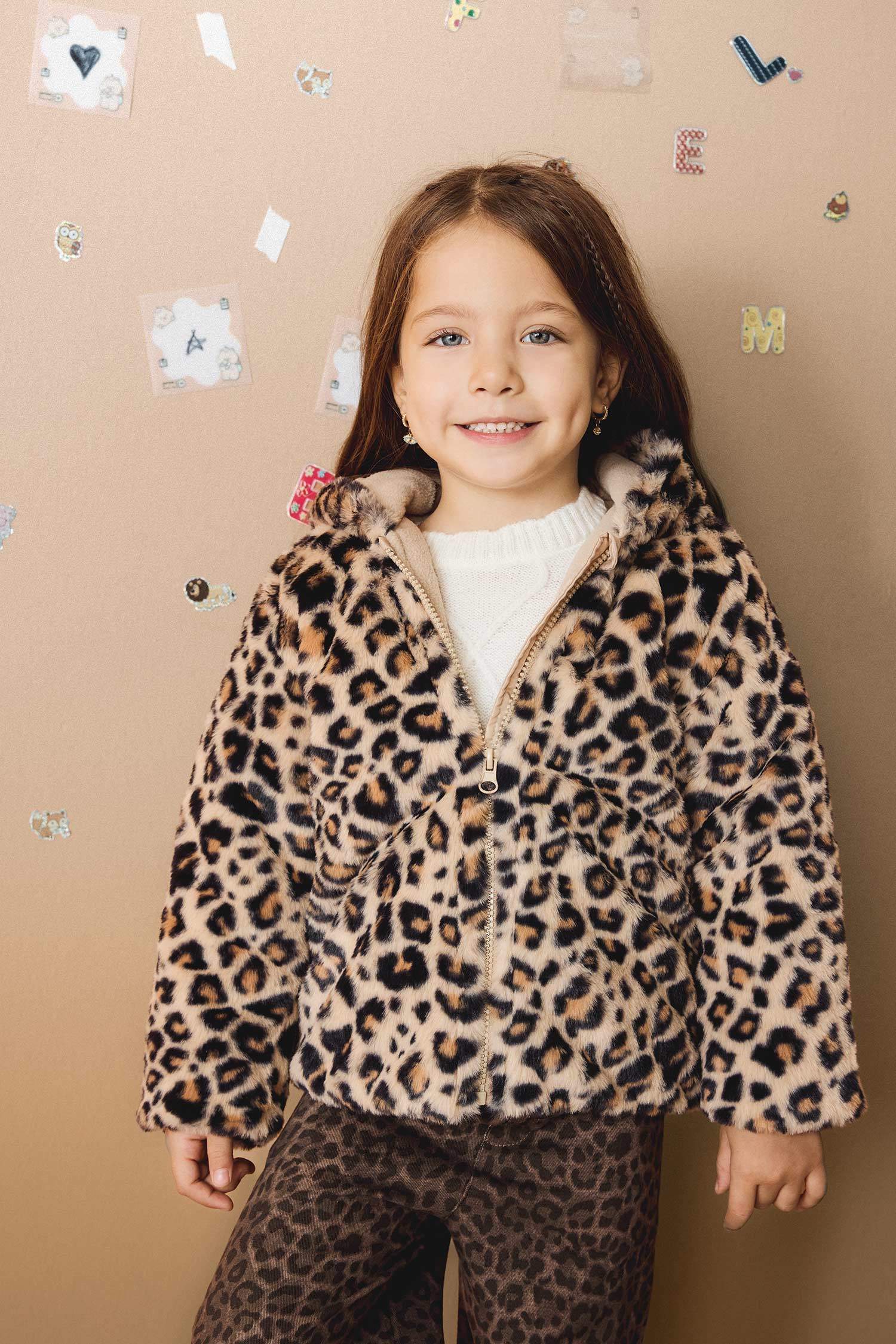 Kız Bebek Kapüşonlu Leopar Desenli Fermuarlı Pelüş Mont