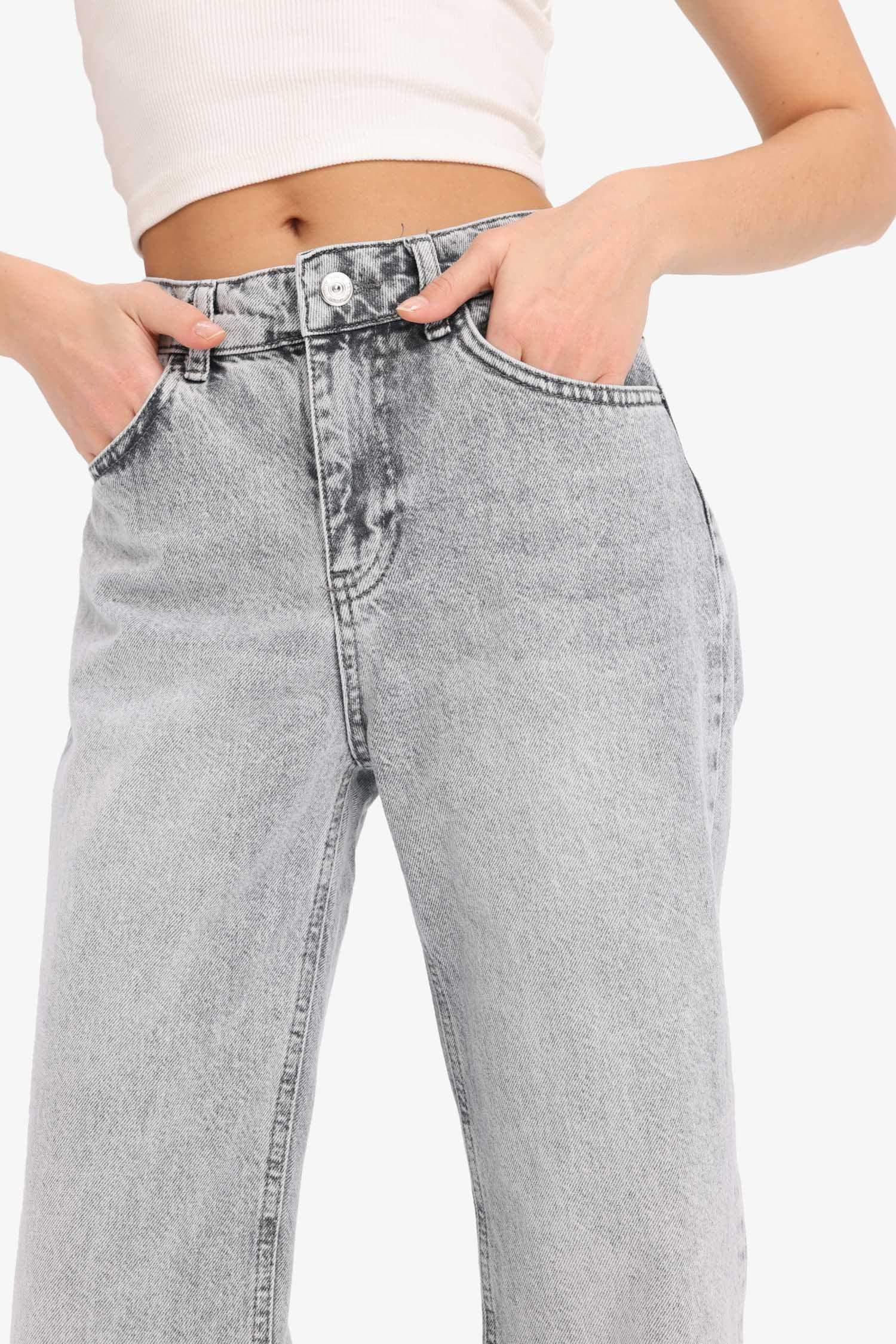 Straight Fit Yüksek Bel Kısa Paça Jean Yıkamalı Pantolon