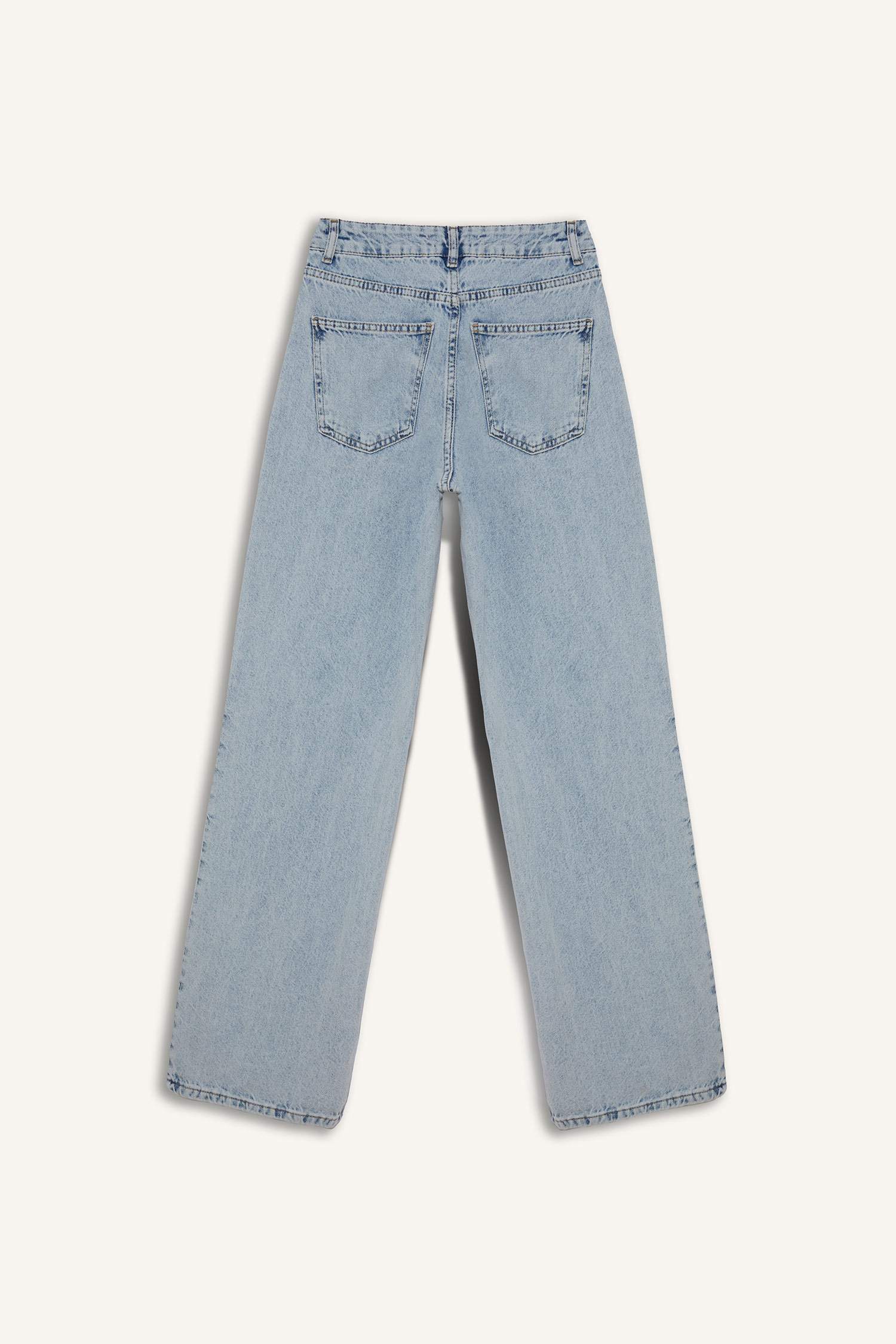 بنطرون جينز ممزق بخصر عالي