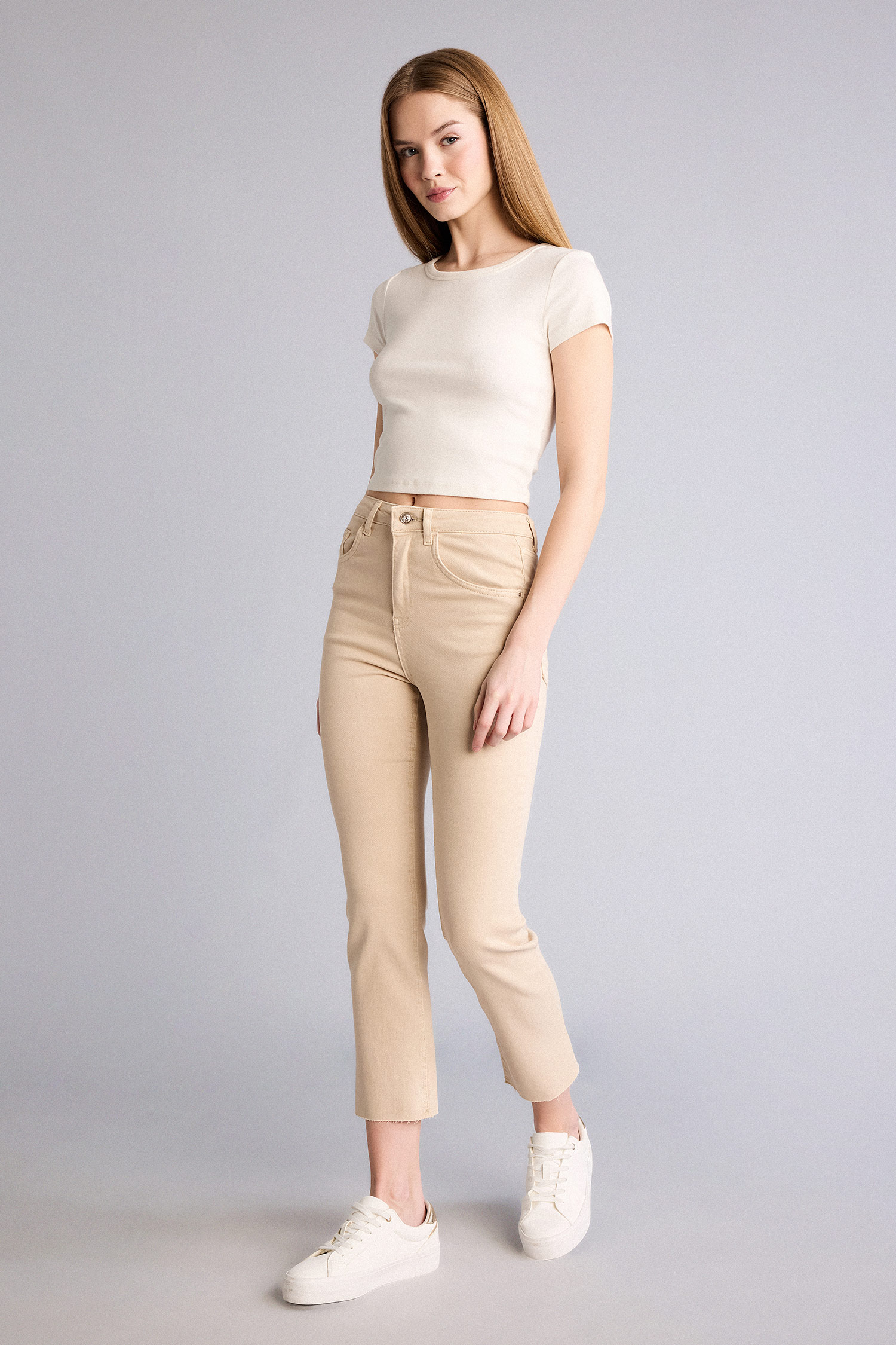 DeFacto Crop Flare Fıt Yüksek Bel Bilek Boy Jean Pantolon