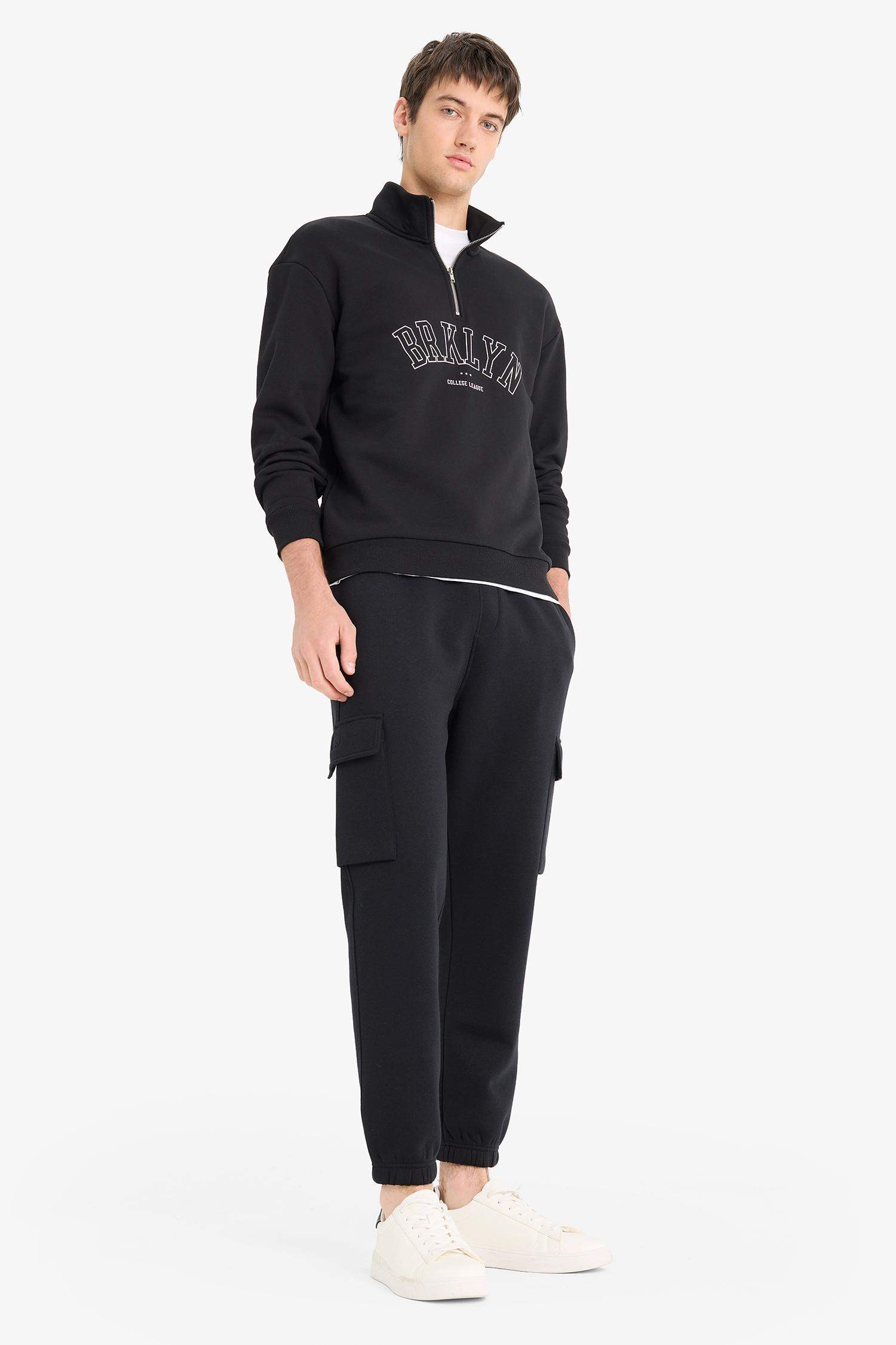 Regular Fit With Cargo Pocket Trousers