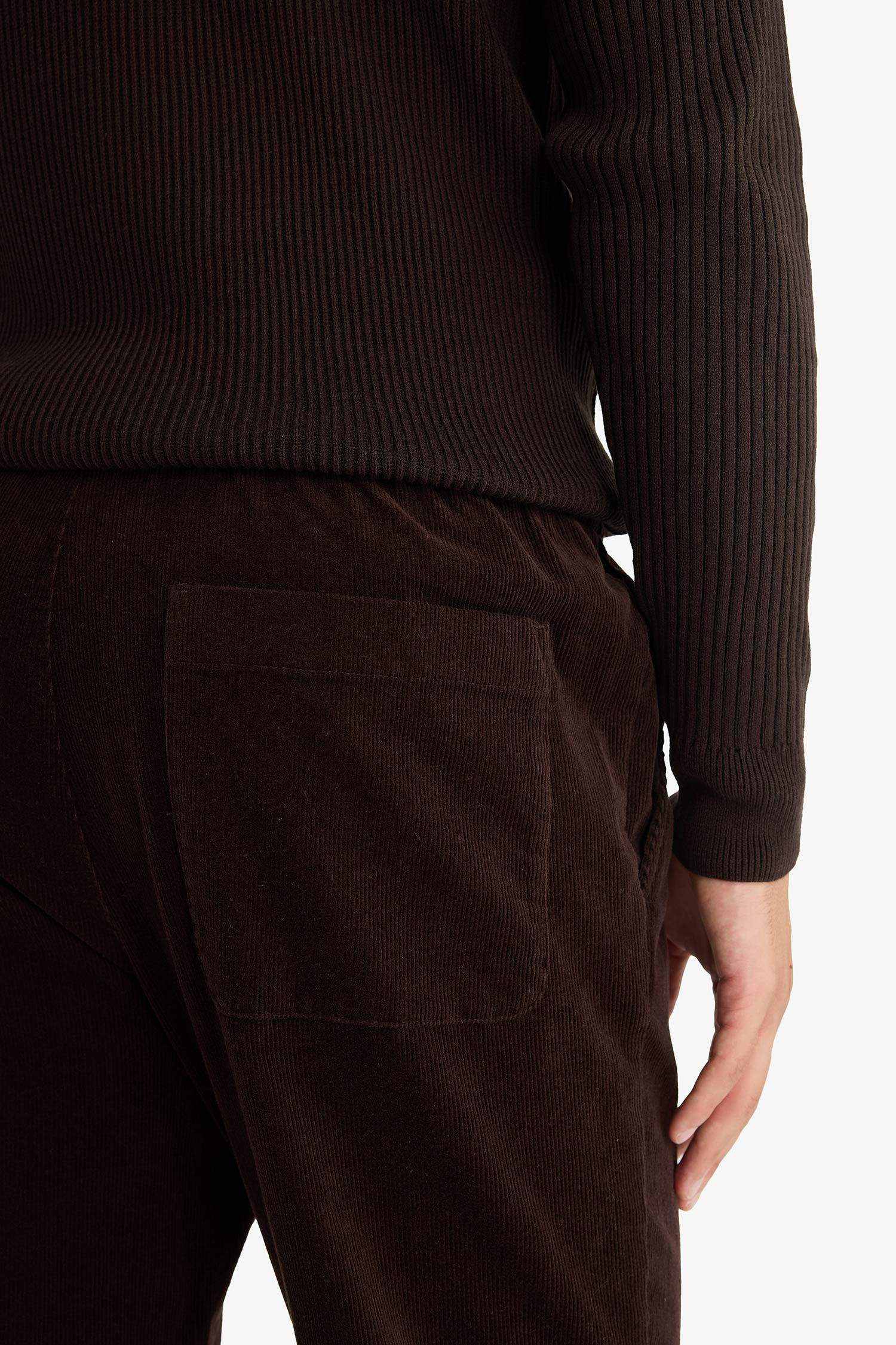 Relax Fit Düz Paça Kadife Pantolon