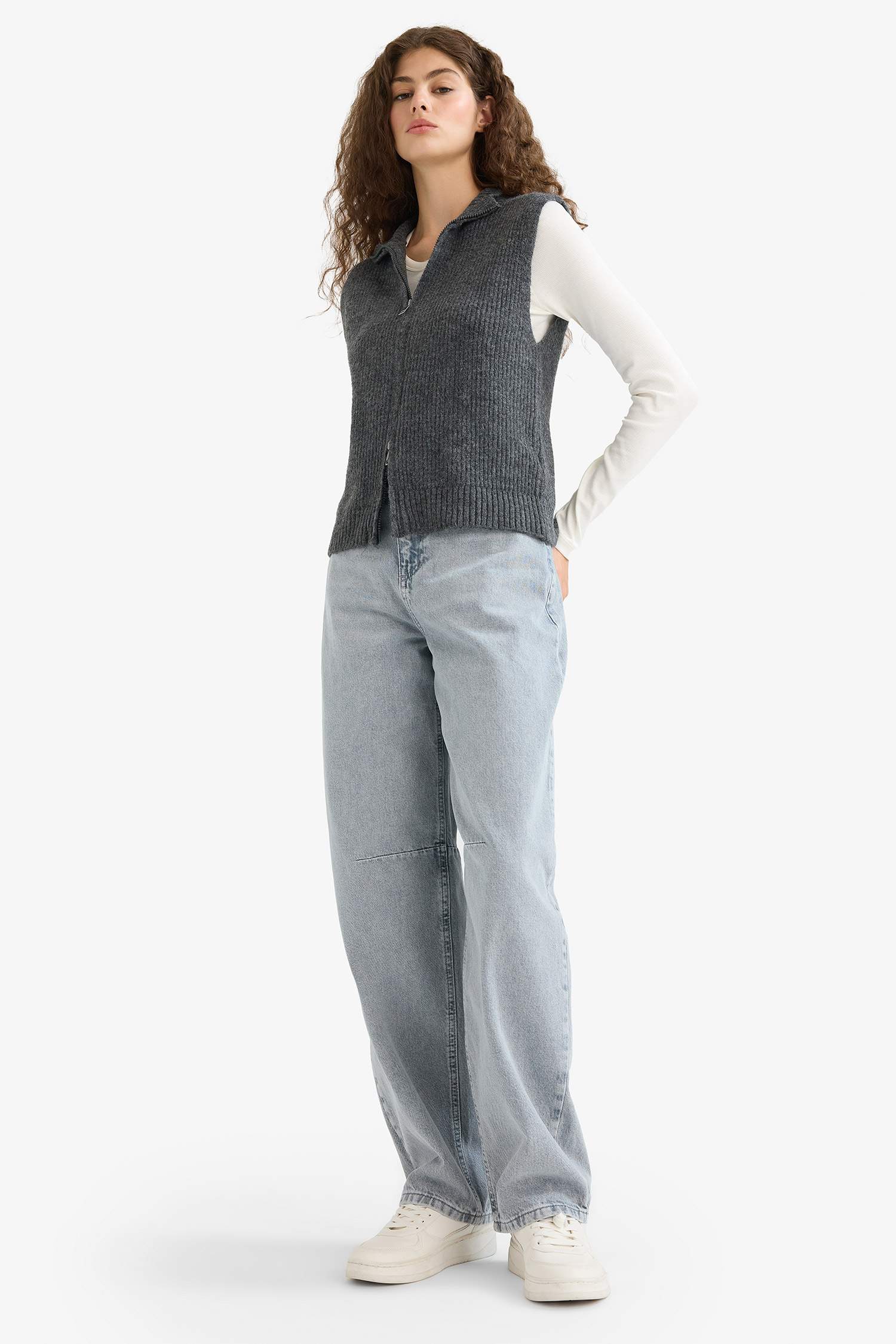 Regular Fit Yarım Balıkçı Yaka Fermuarlı Triko Süveter