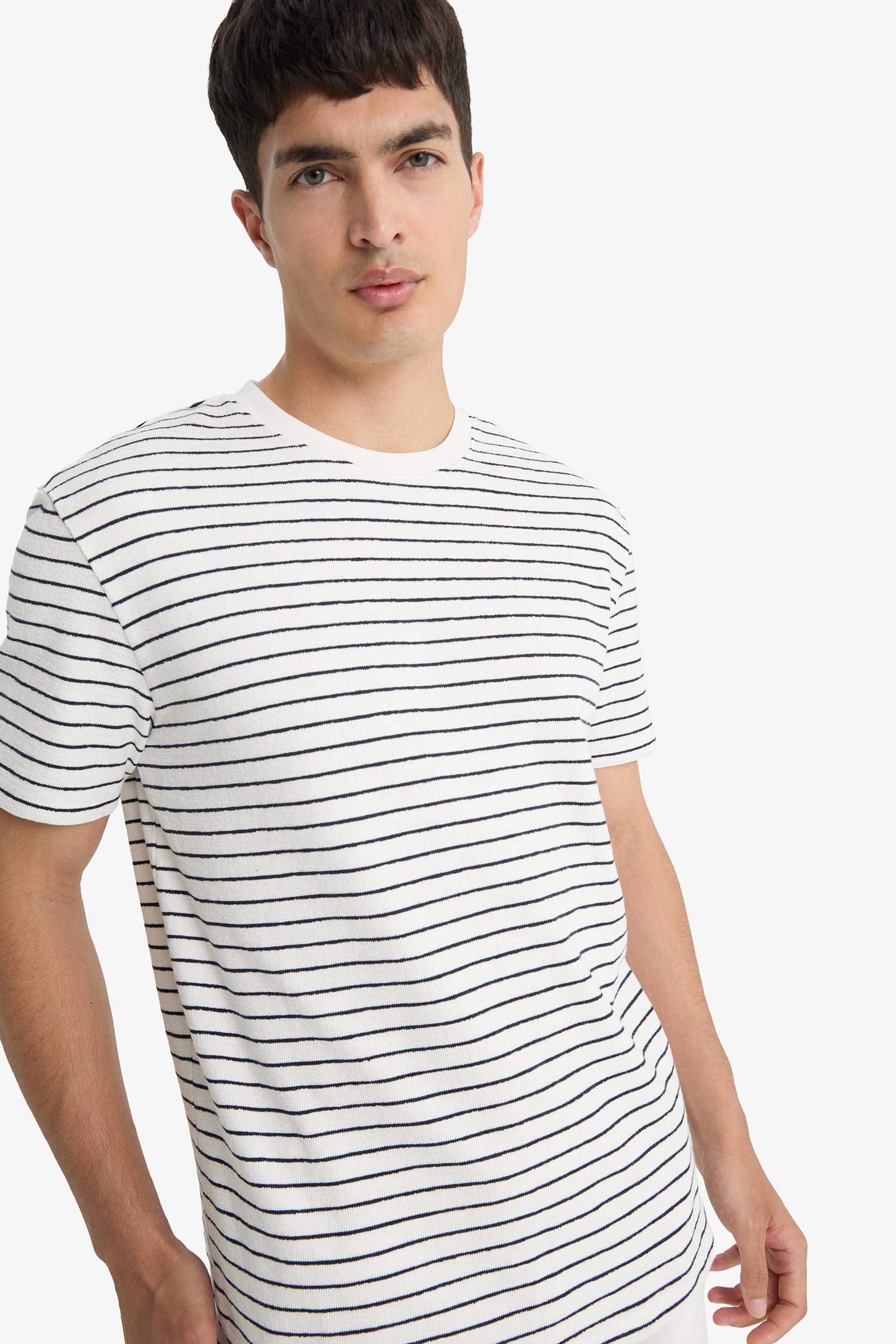 Regular Fit Crew Neck Short Sleeve T-Shirt