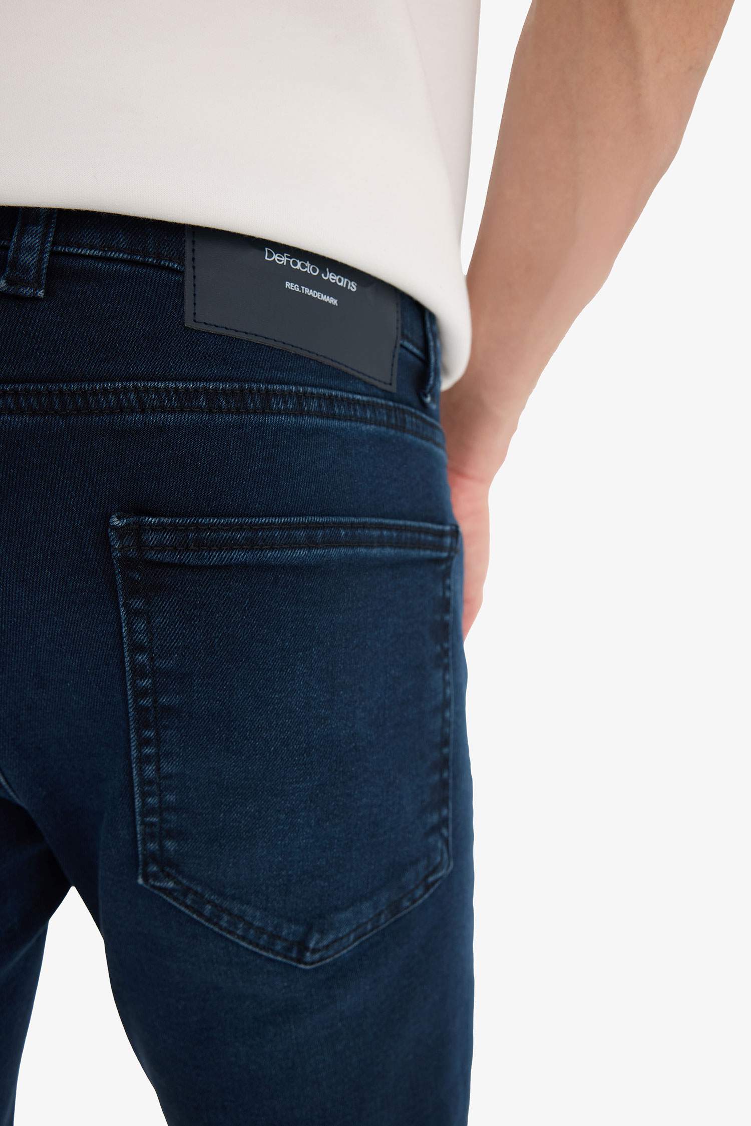 Pedro Slim Fit Normal Waist Skinny Leg Jeans