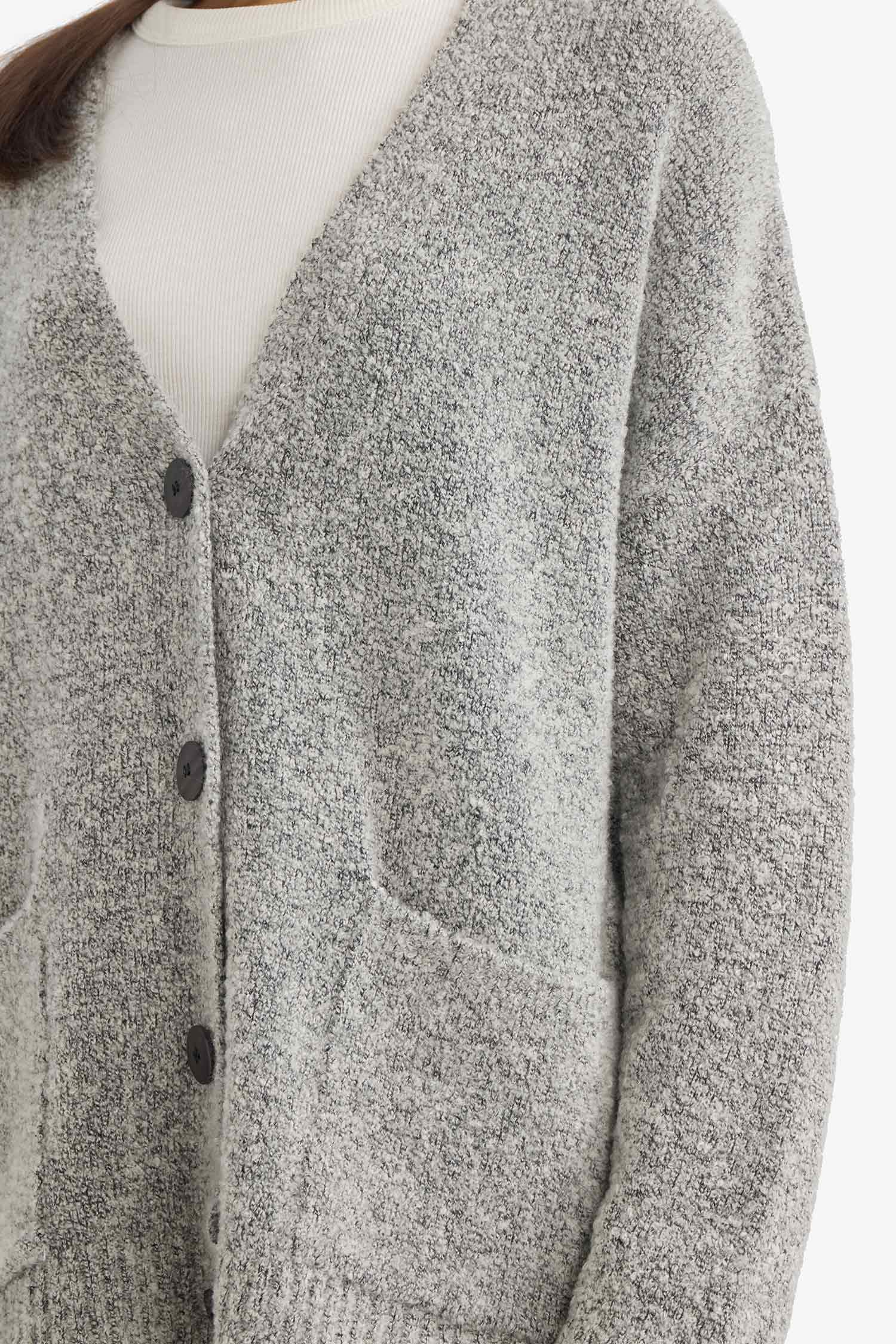 Oversize Geniş Kalıp V Yaka Hırka