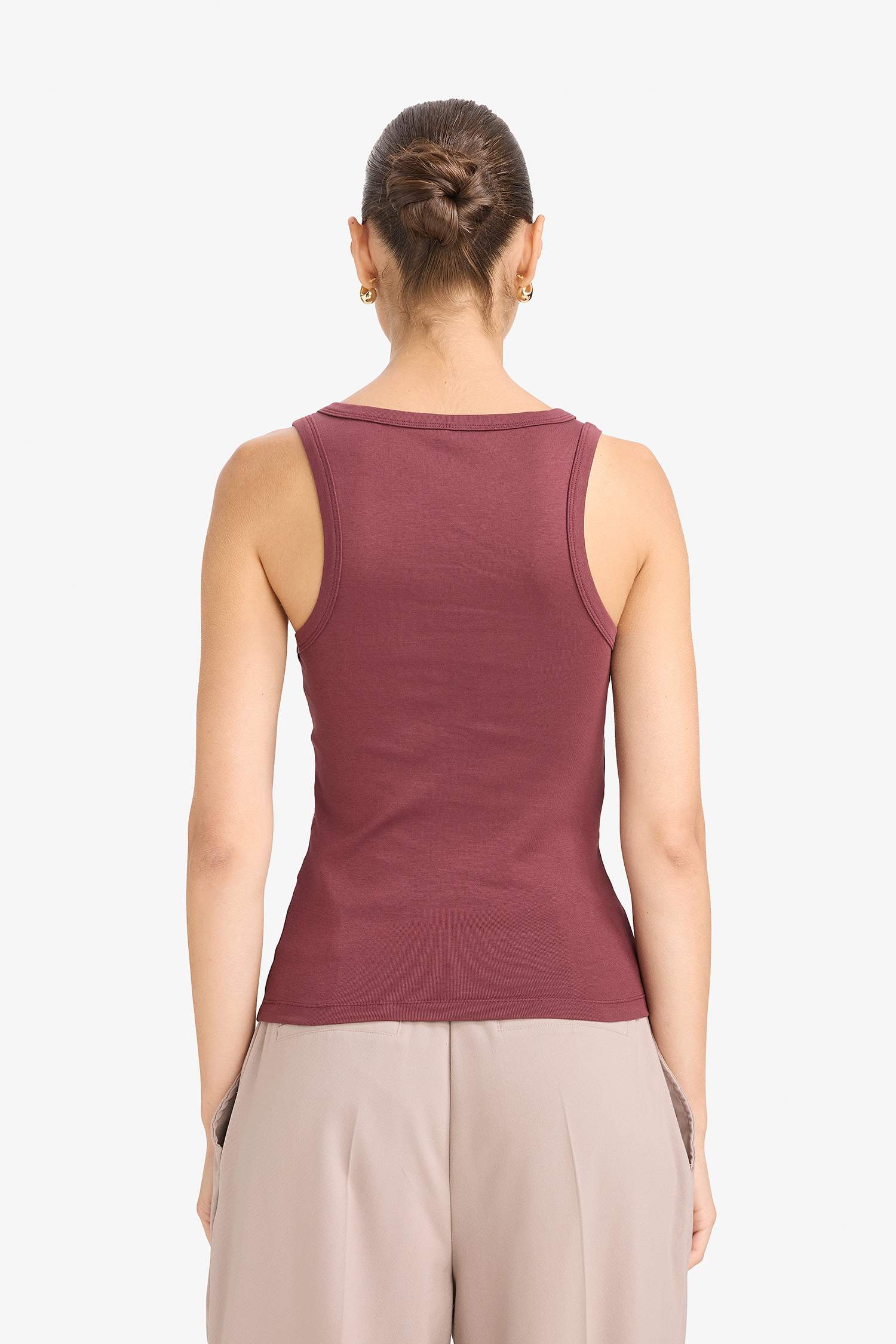 Slim Fit Basic Camisole Round Collar Tank Top