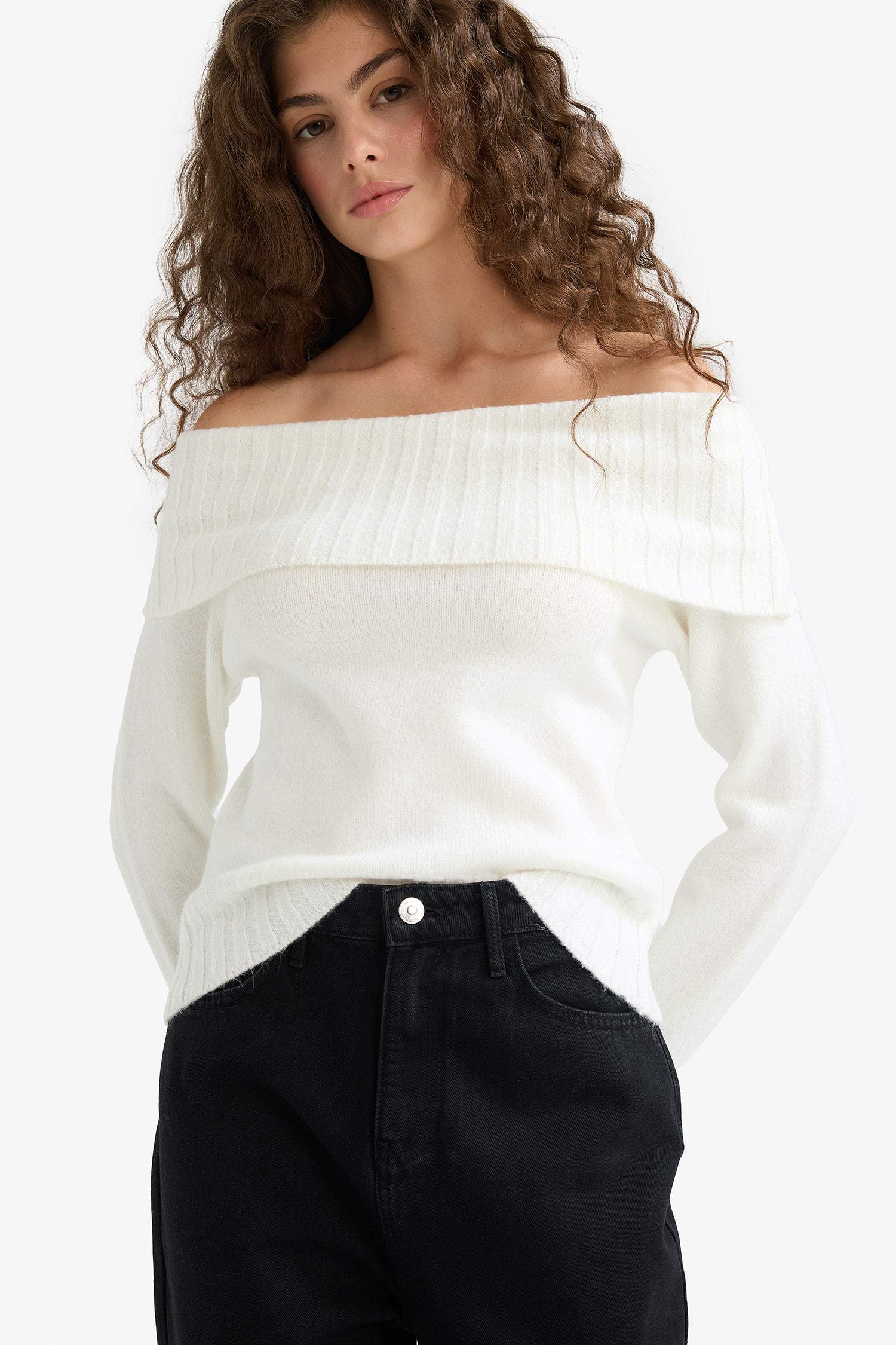 Slim Fit Open Shoulder Knitwear Pullover