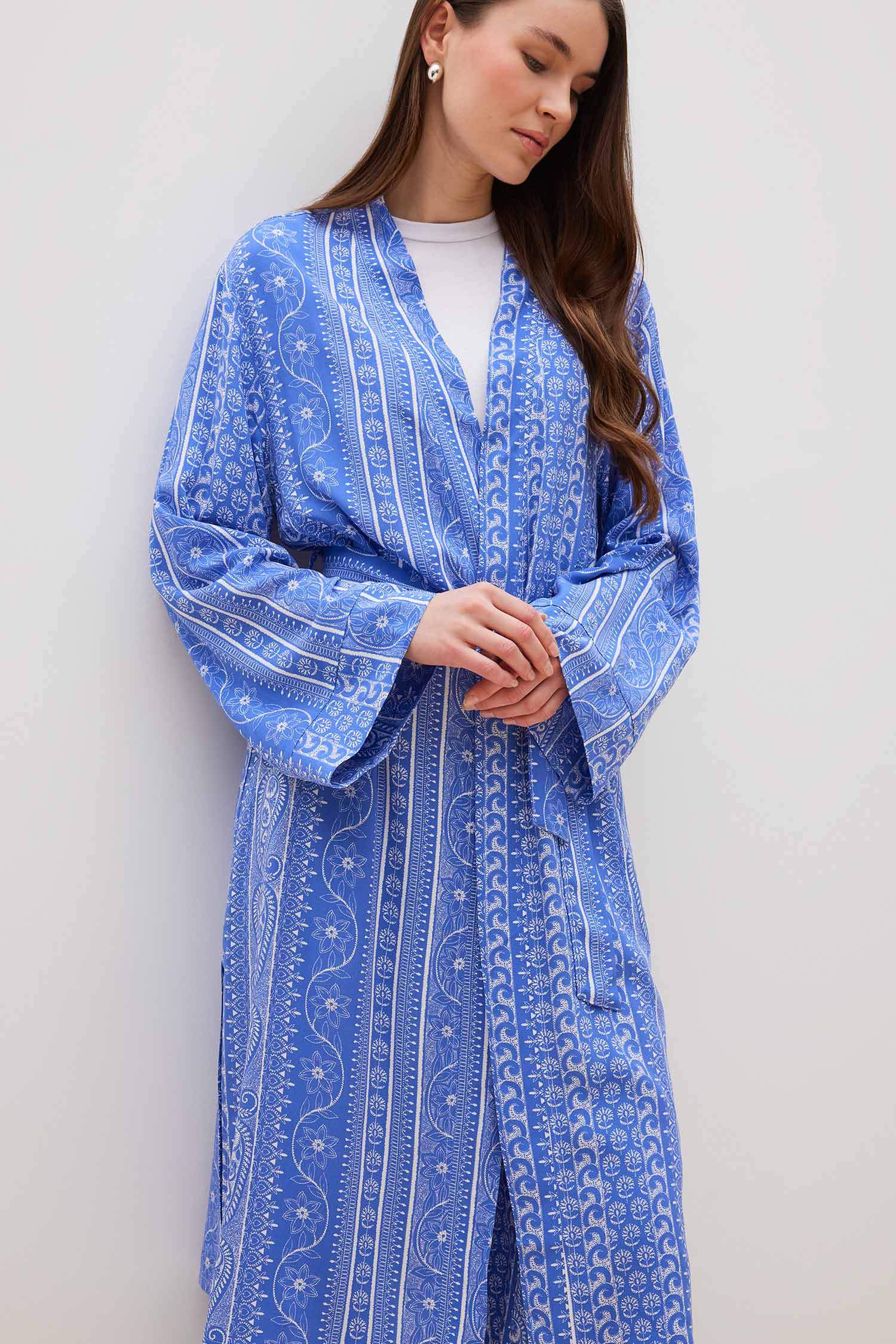 كيمونة بنمط عرقي قصة مريحة بياخة V