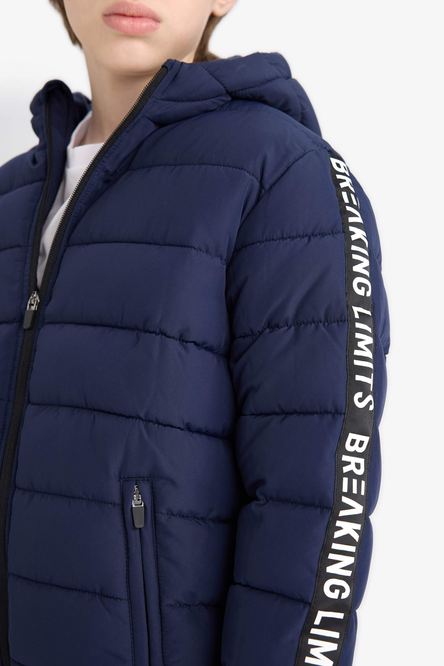 Erkek Çocuk Su Geçirmez Kapüşonlu Polar Astarlı Fermuarlı Şişme Mont