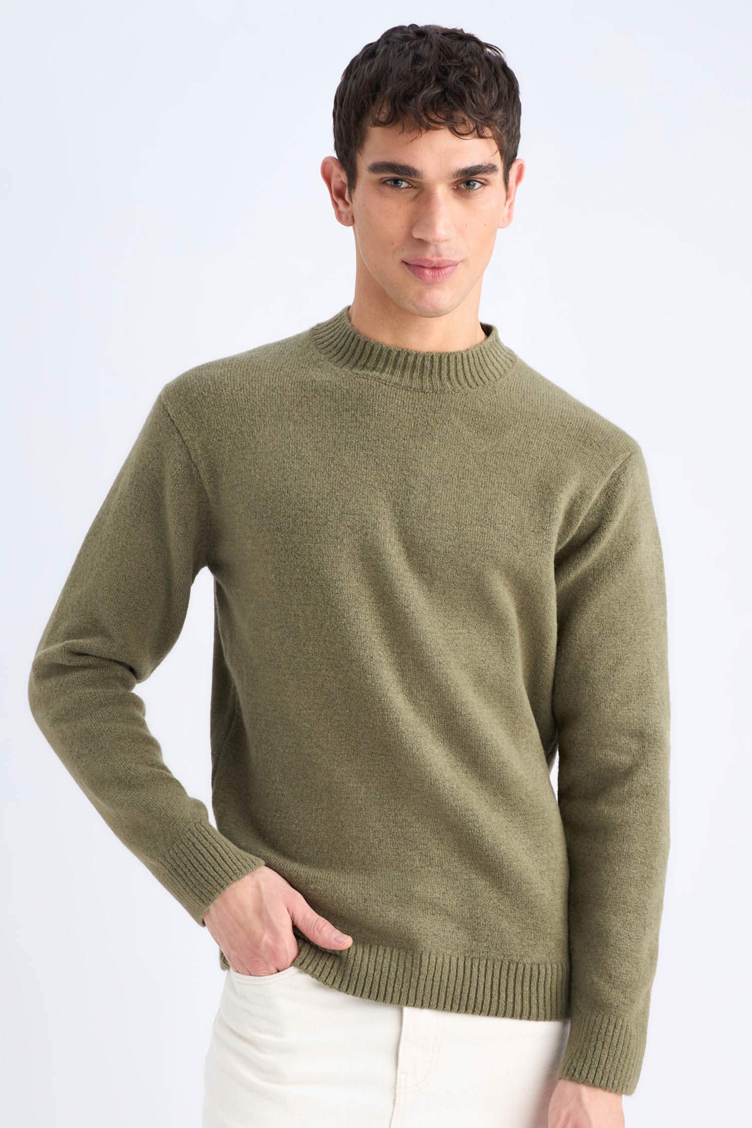 بلوز تريكو قصة مريحة بياخة مستديرة