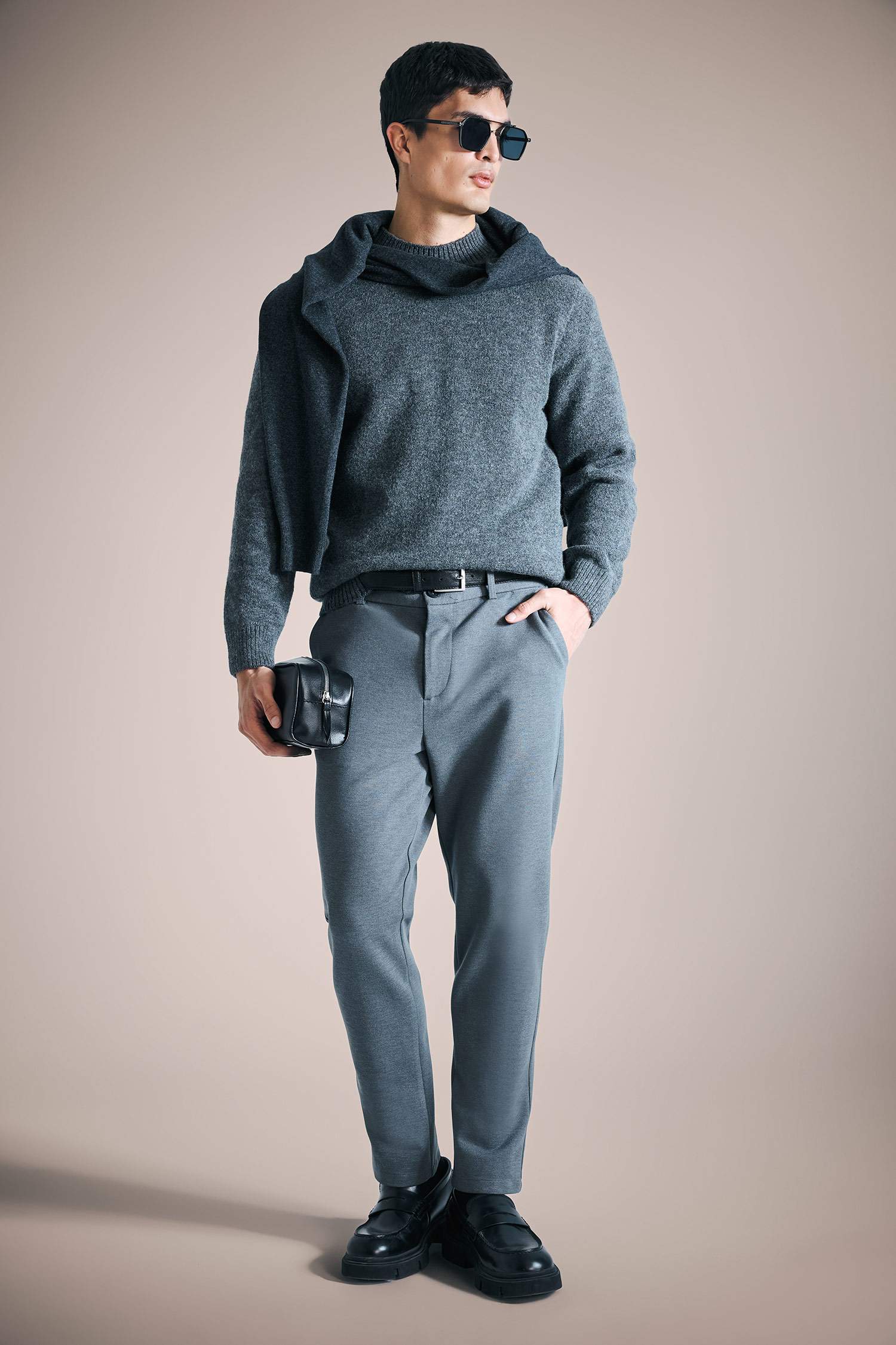 Relax Fit Crew Neck Knit Pullover