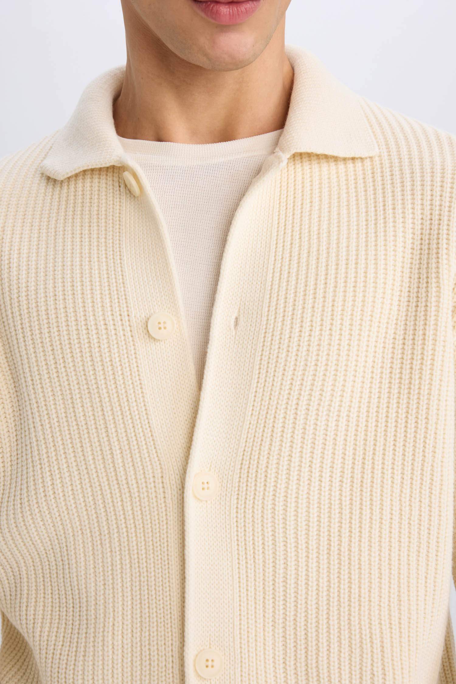 Standard Fit Polo Collar Knitwear Cardigan