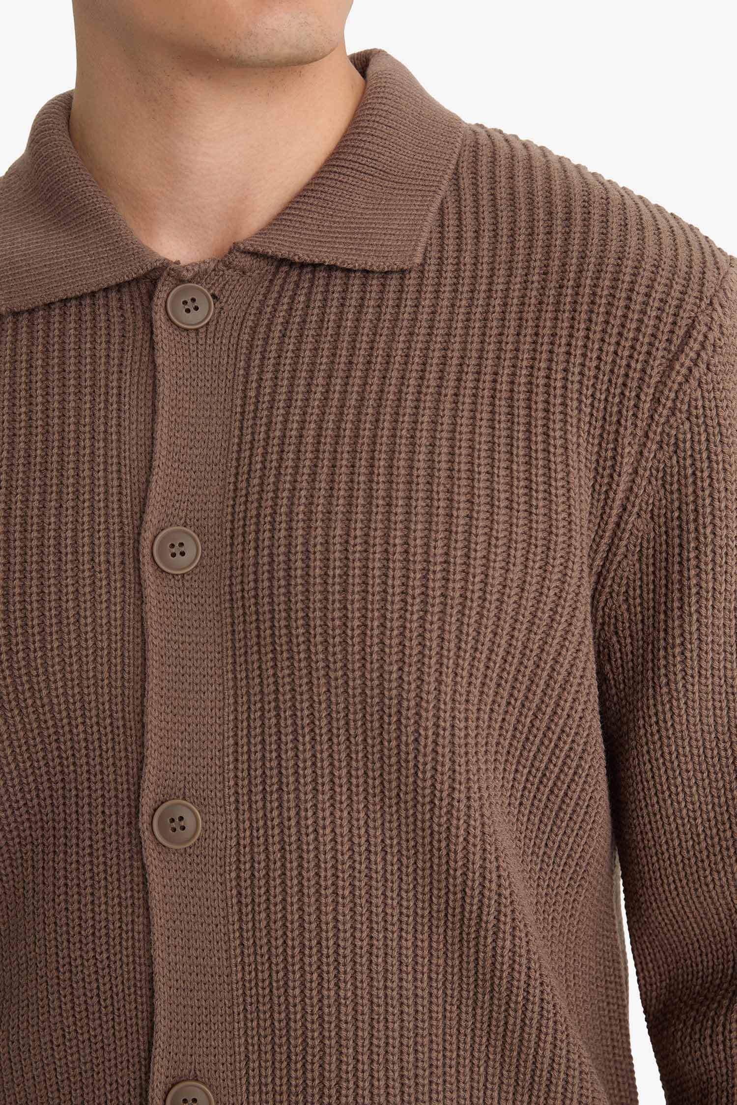 Standart Fit Polo Yaka Düğmeli Triko Hırka