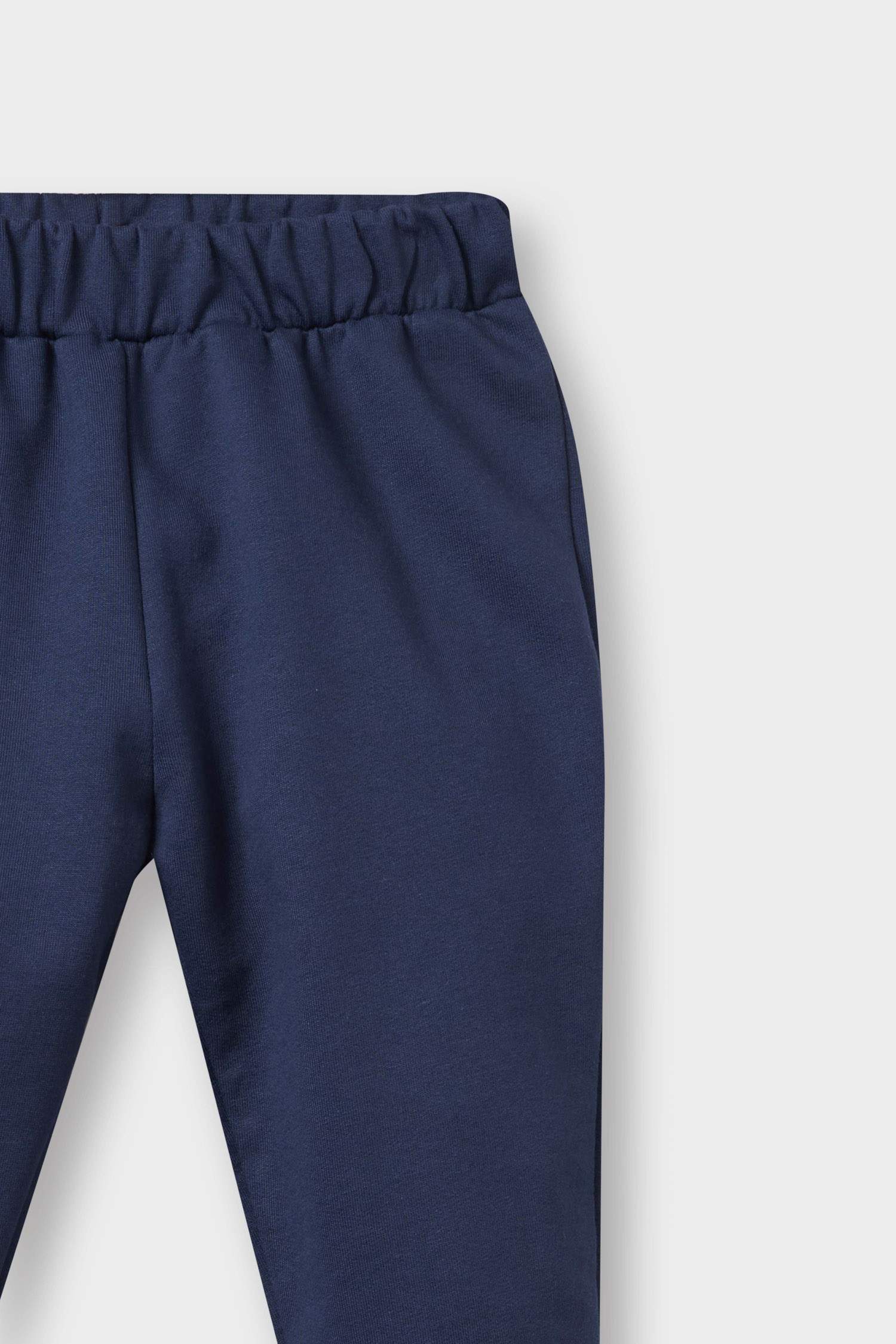 بنطرون قماش رقيق قصة عادية من قطعتين