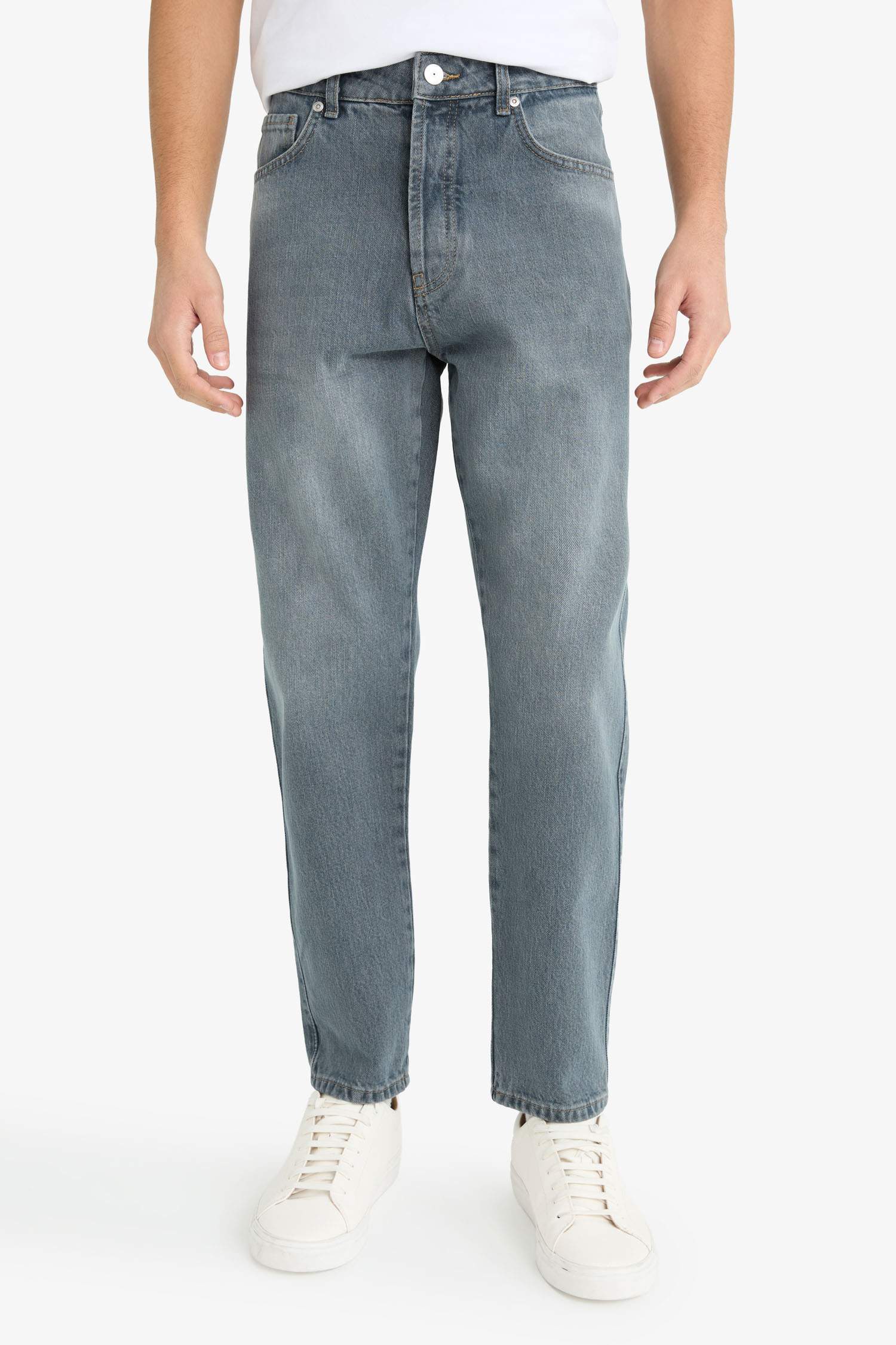 90's Slim Fit Skinny Leg Jeans