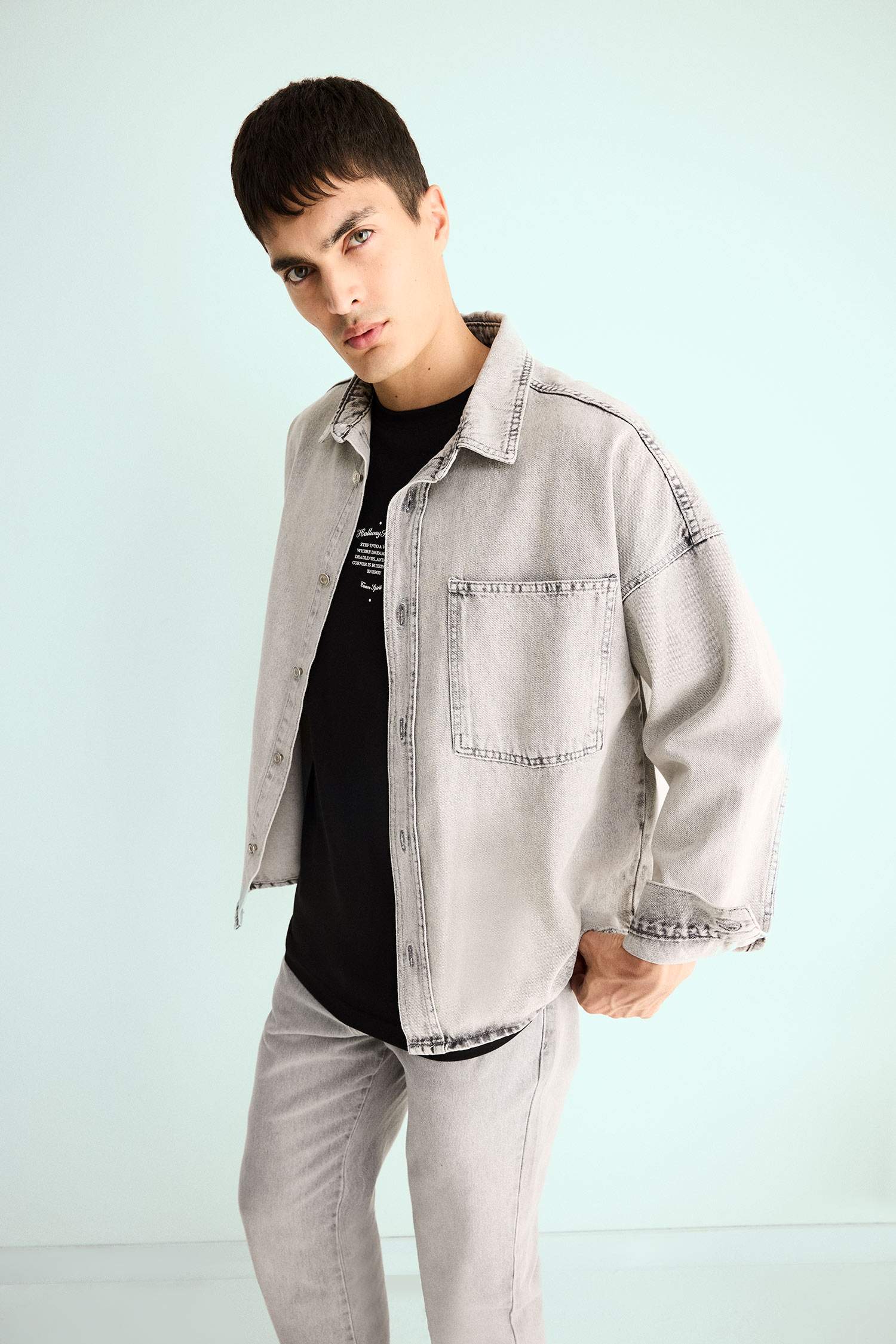 قميص جينز اوفر سايز كم طويل