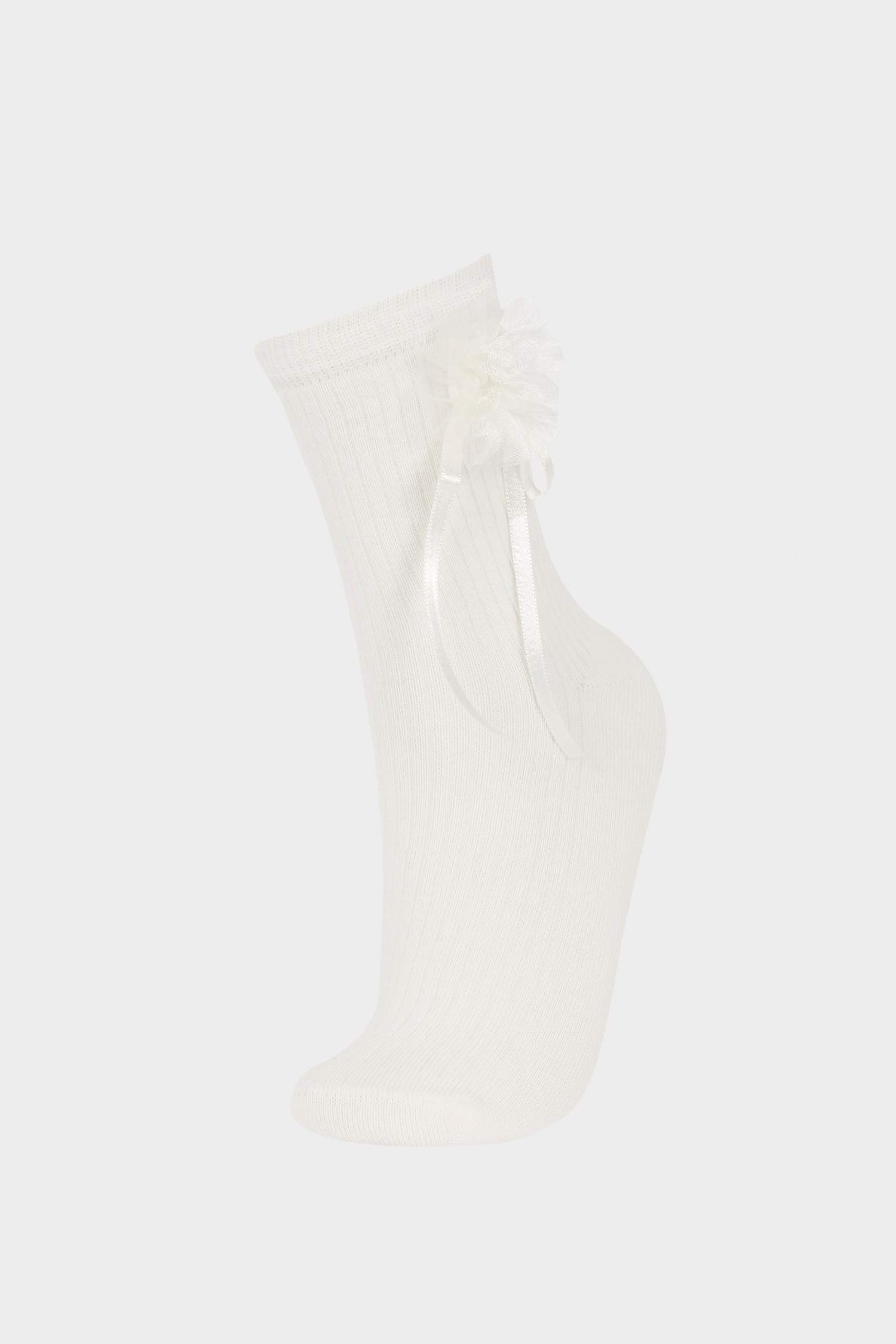 Kadın Dikişsiz Çiçek ve Kurdele Aksesuarlı Penye Pamuklu Premium Soket Çorap