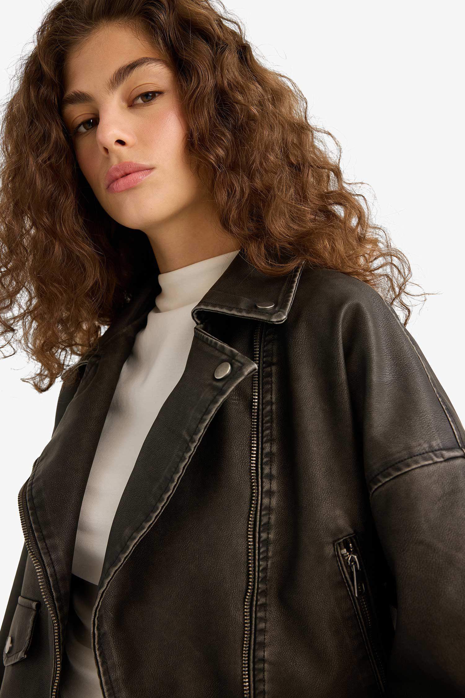 Oversize Geniş Kalıp Tafta Suni Deri Ceket Mont