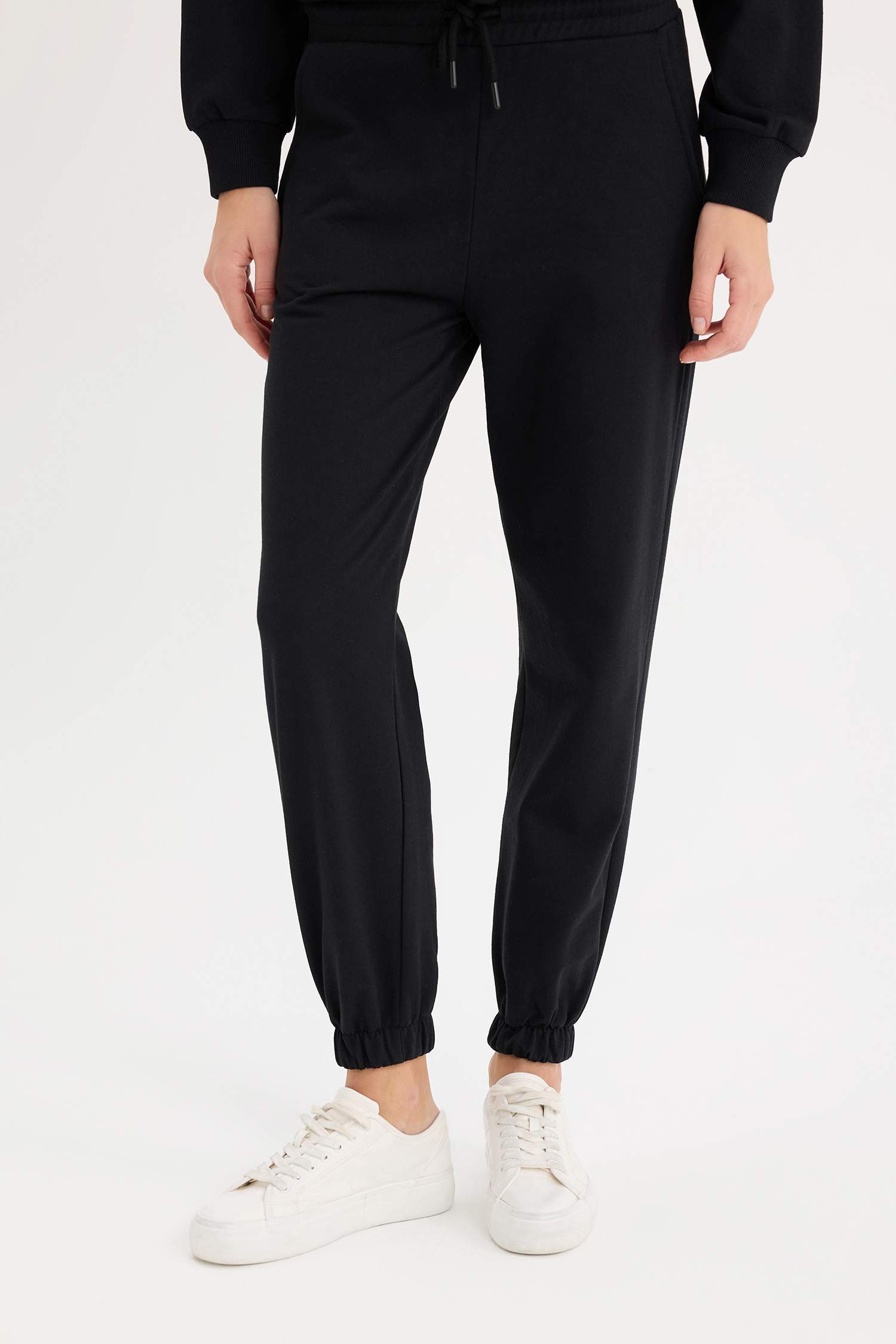 بنطلون جوجر بجيب