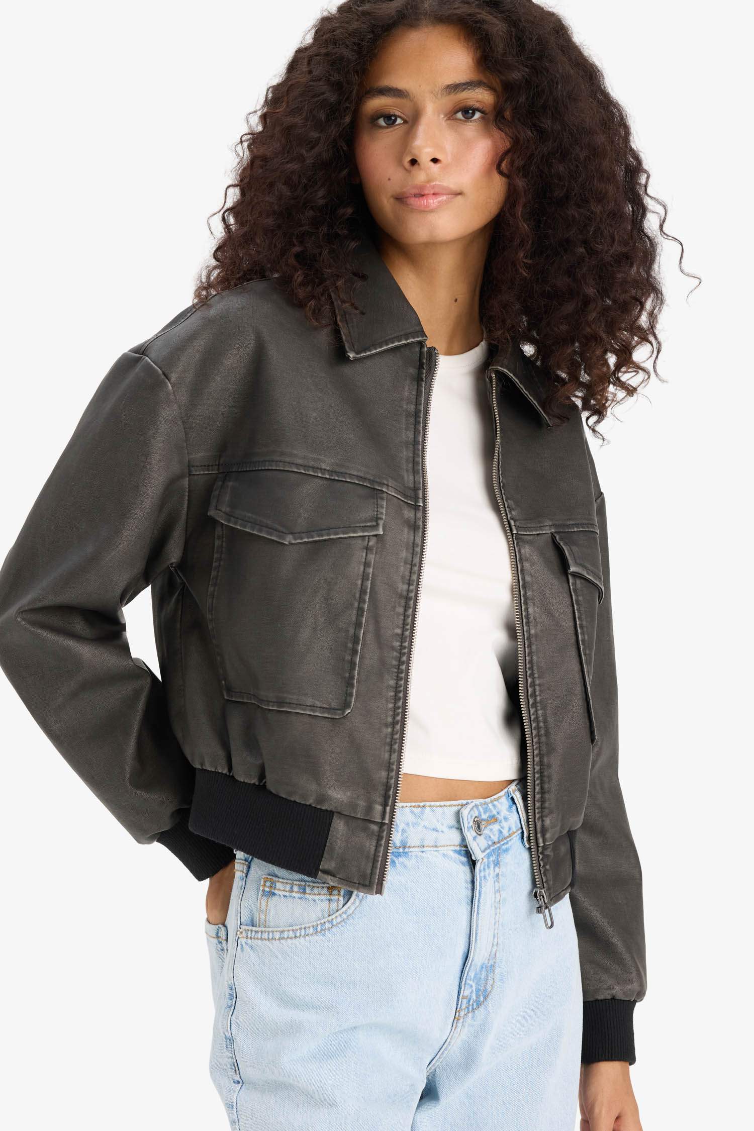 Polo Yaka Fermuarlı Cepli Suni Deri Ceket Mont