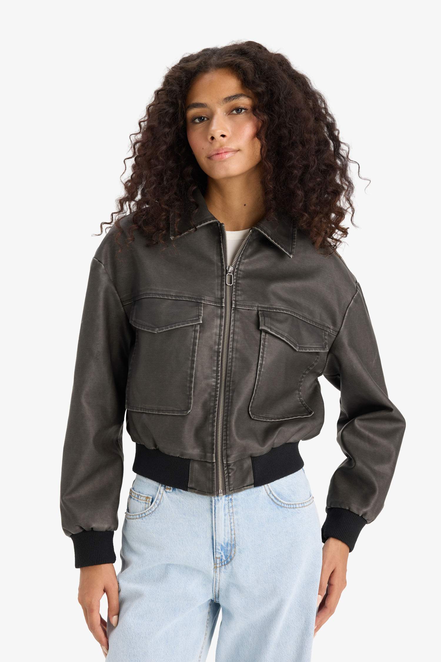 Polo Yaka Fermuarlı Cepli Suni Deri Ceket Mont