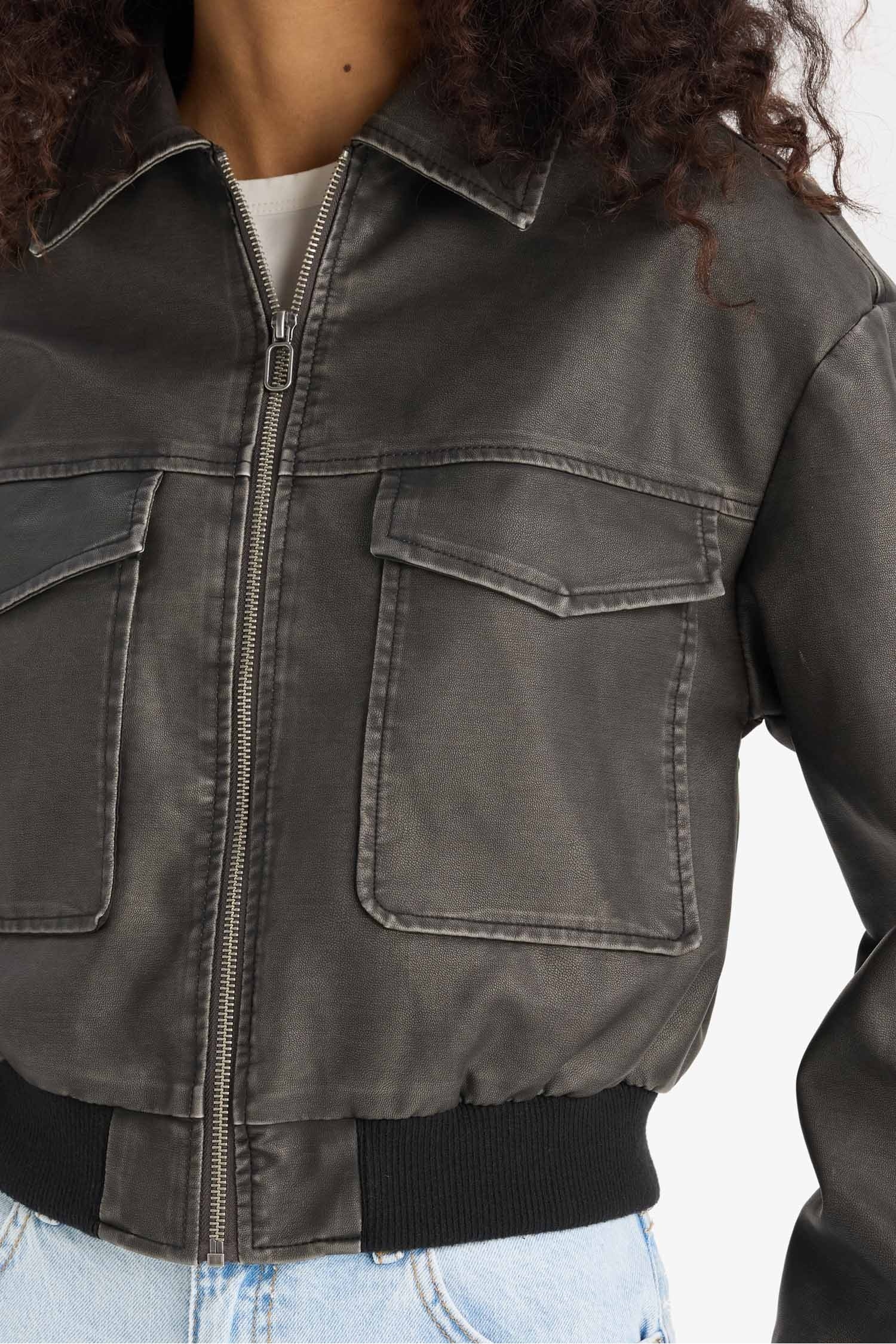 Polo Yaka Fermuarlı Cepli Suni Deri Ceket Mont