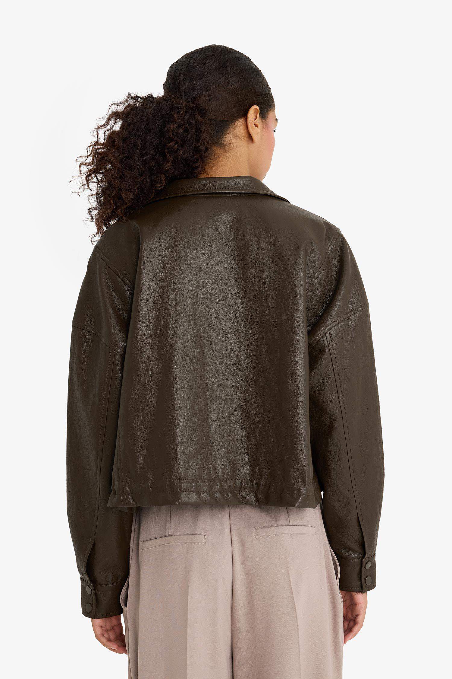 Regular Fit Dik Yaka Fermuarlı Suni Deri Mont