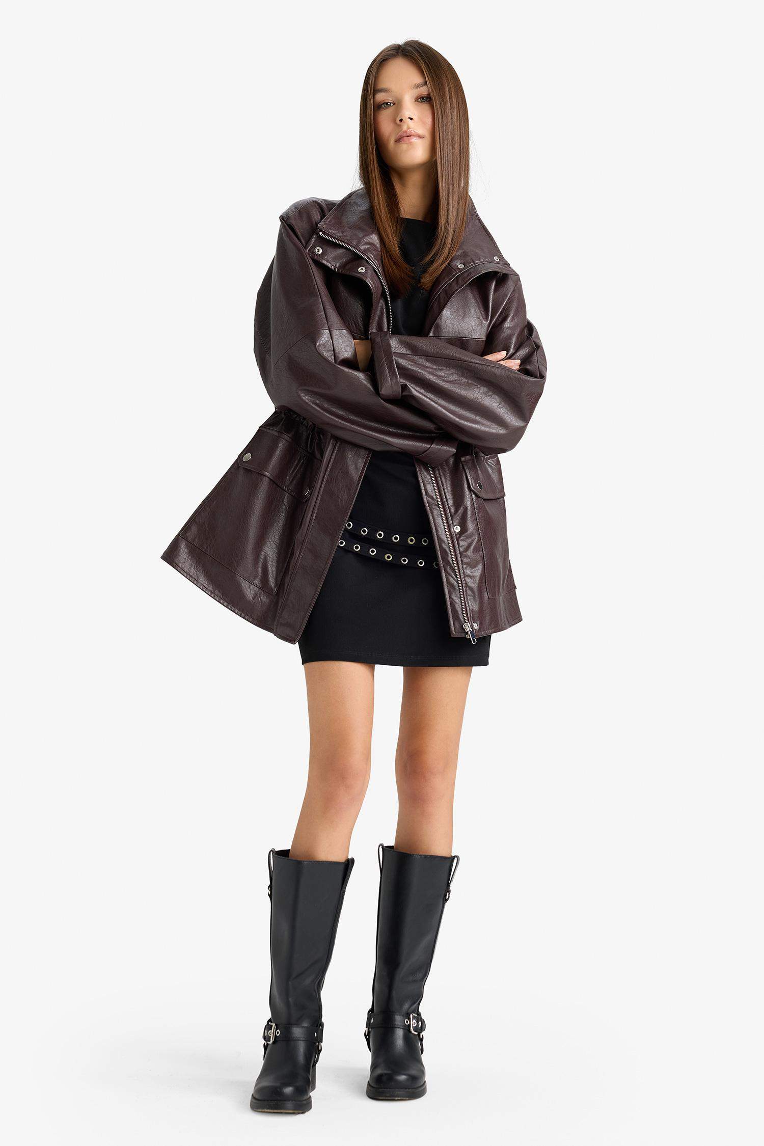 Afra x DeFacto Relax Fit Dik Yaka Fermuarlı Suni Deri Mont