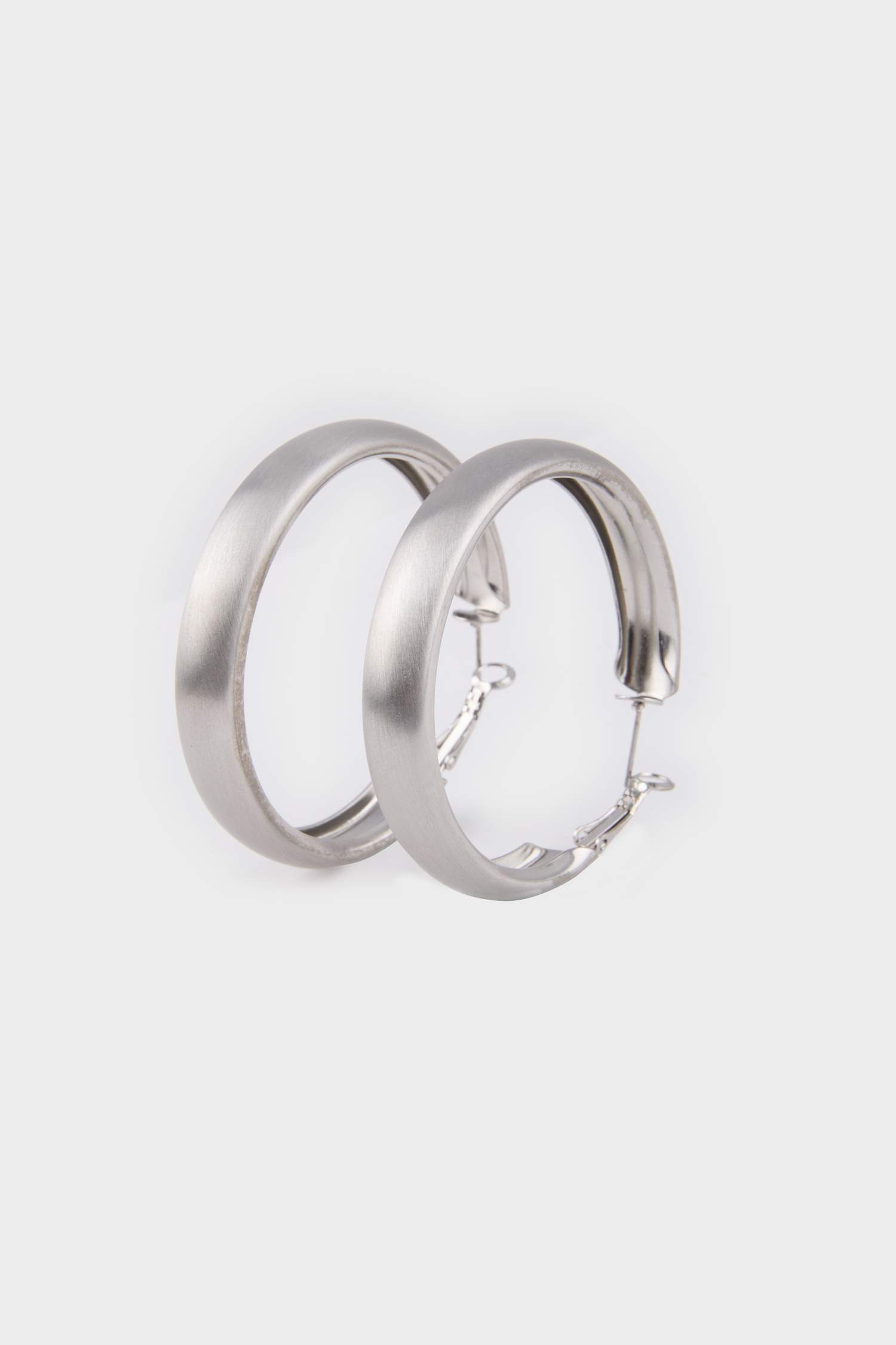 Kadın Mat Silver Halka Küpe