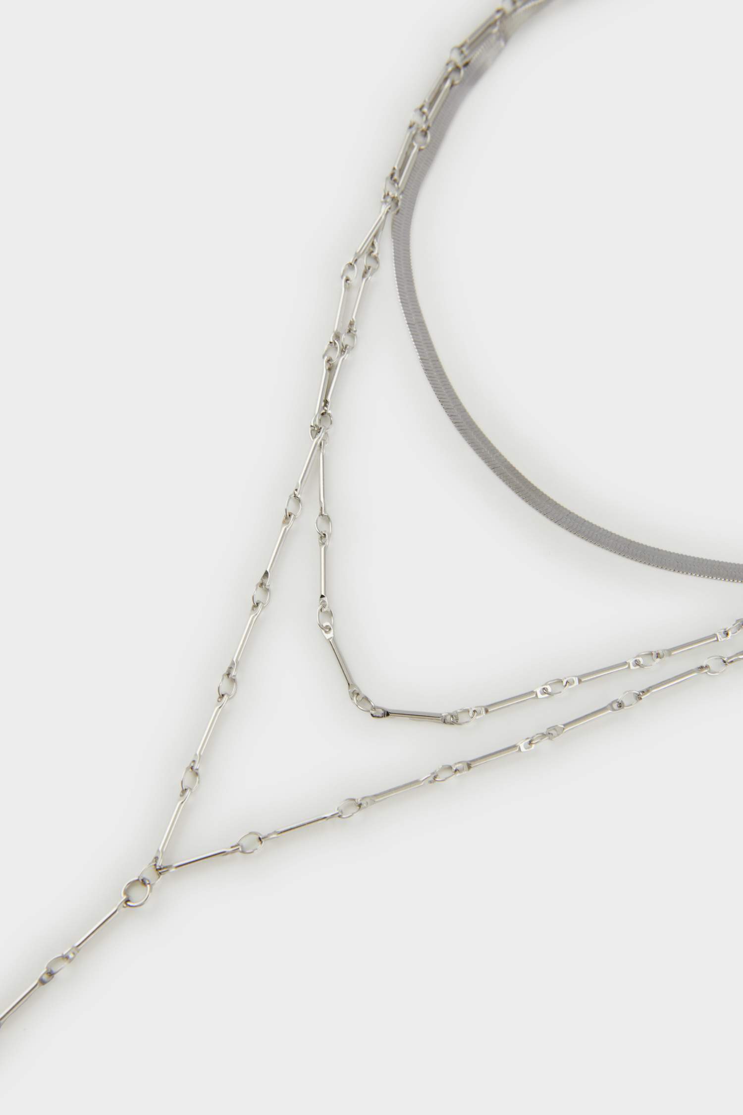 Женское потройное серебряное колье Y с подвесками