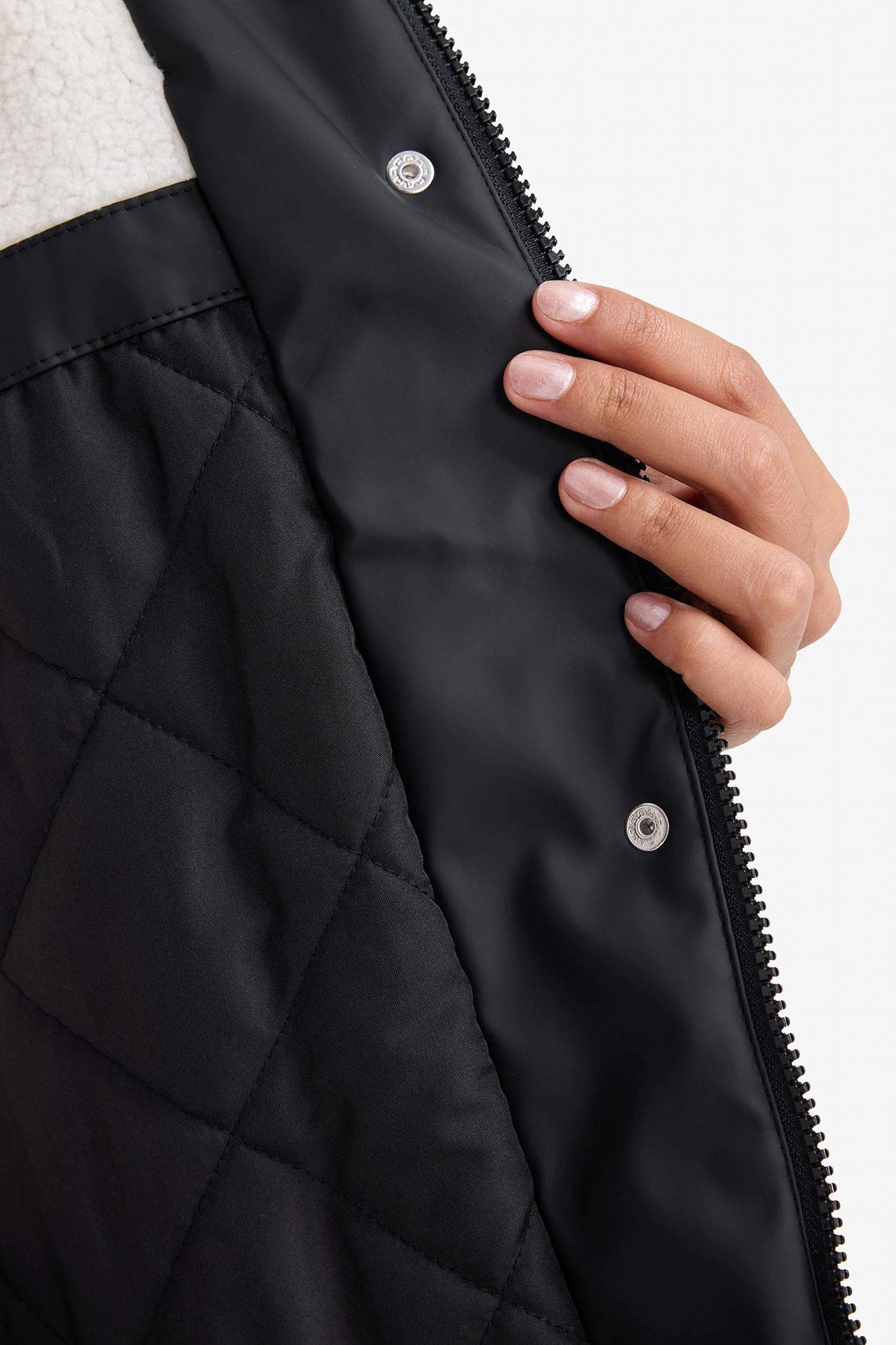 جاكيت مطر جلد صناعي قصة عادية بغطاء للرأس