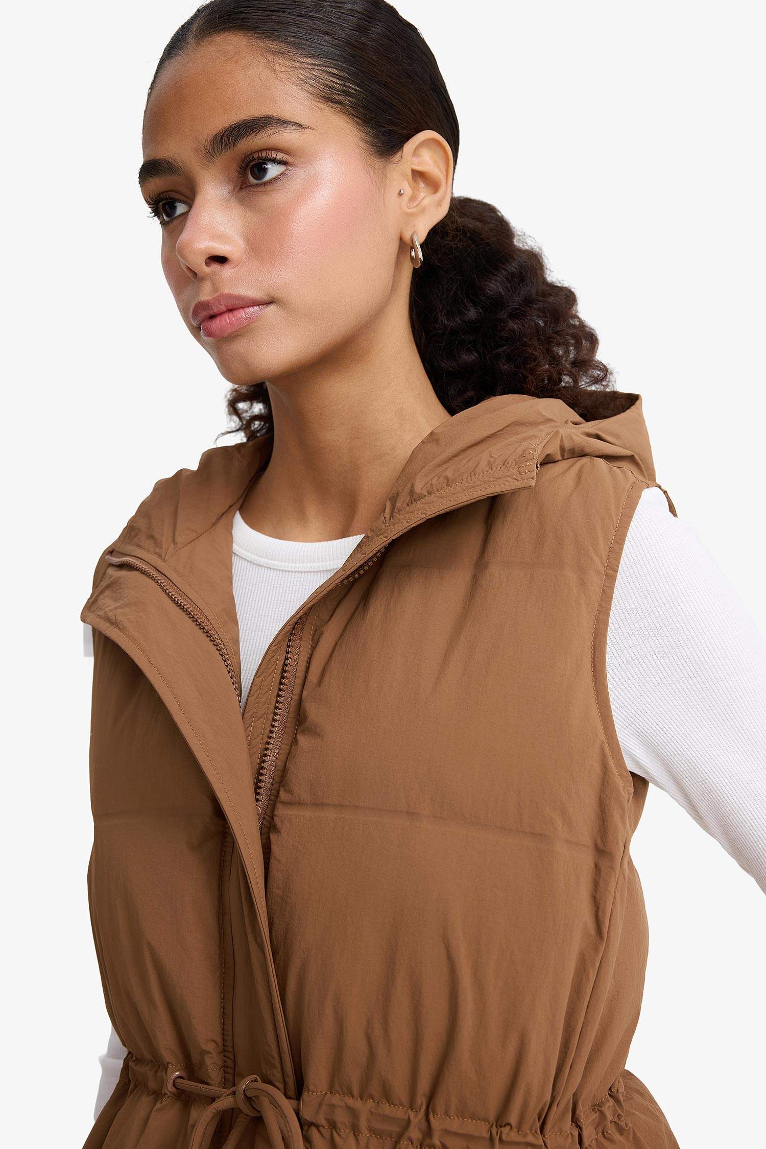 Regular Fit Kapüşonlu Fermuarlı Beli Lastikli Şişme Yelek