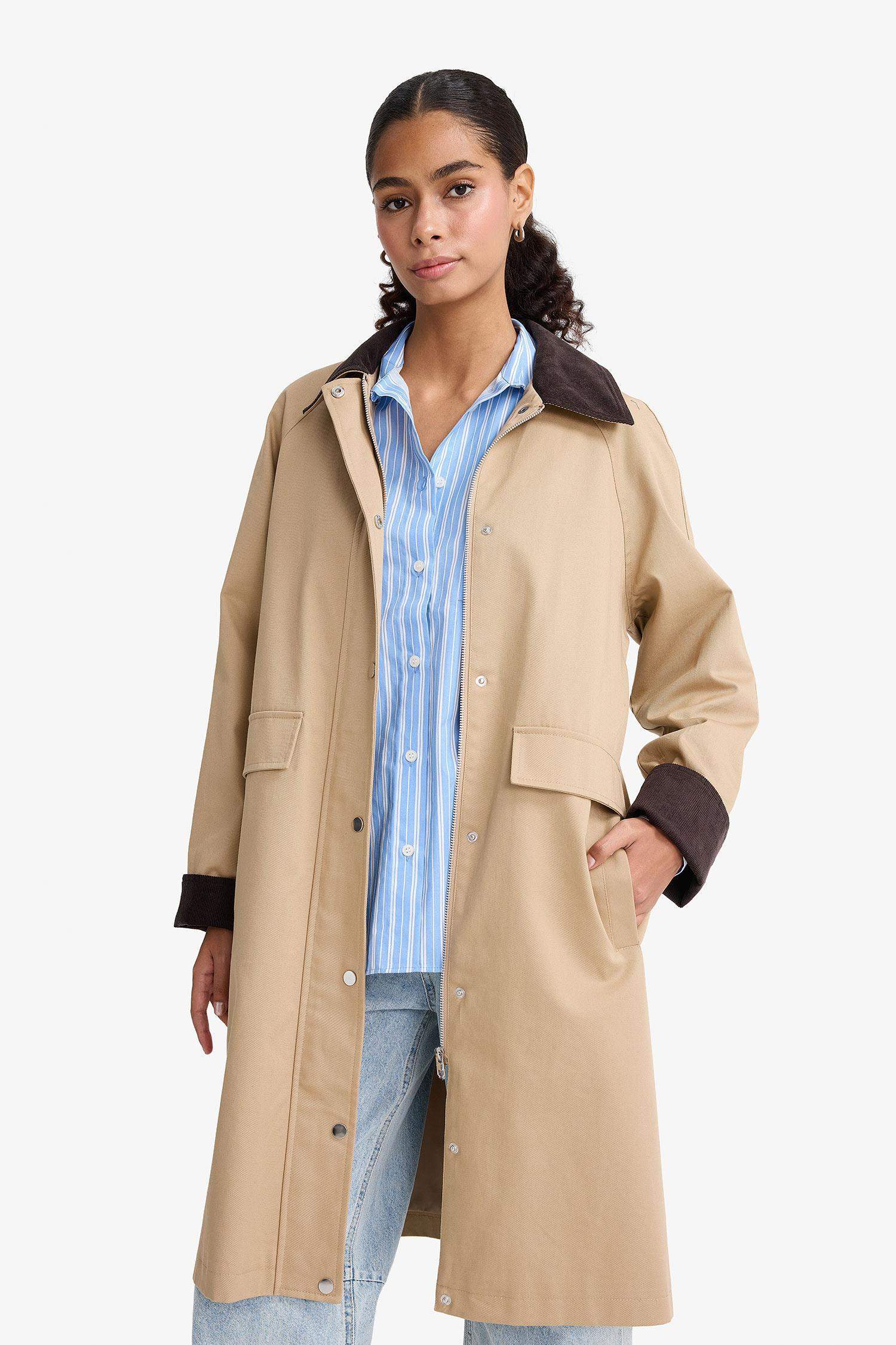 Regular Fit Kontrast Yaka Cepli Çıtçıtlı Pamuklu Trençkot