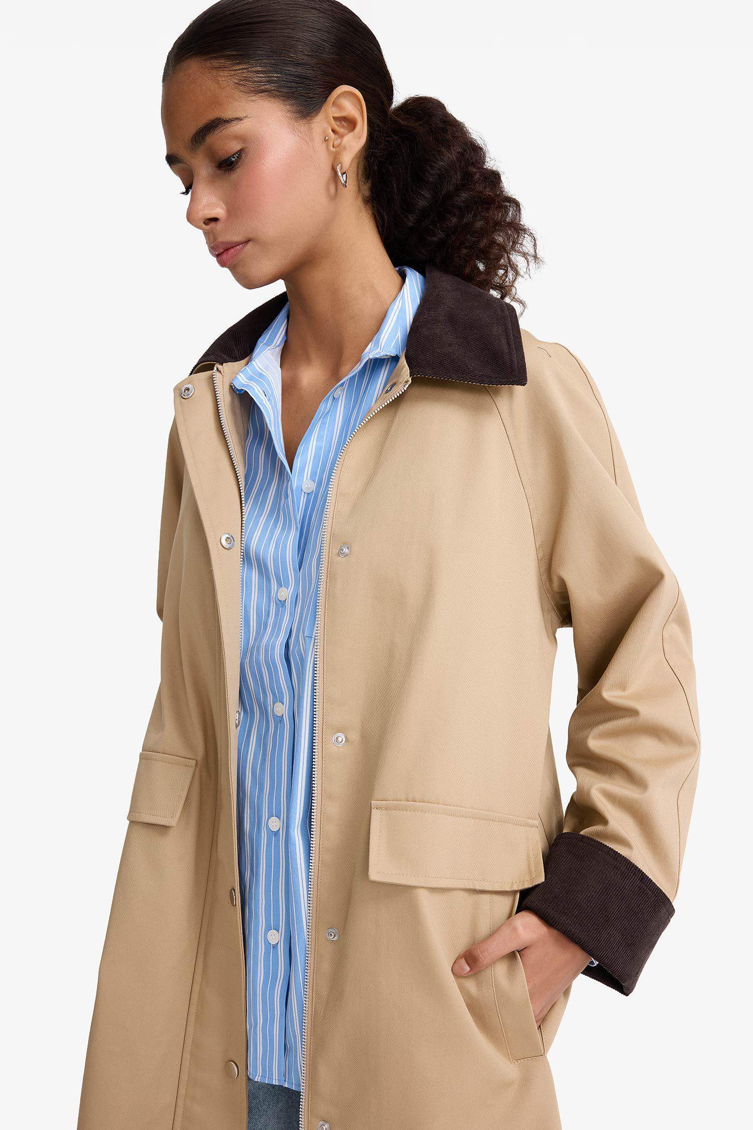 Regular Fit Kontrast Yaka Cepli Çıtçıtlı Pamuklu Trençkot