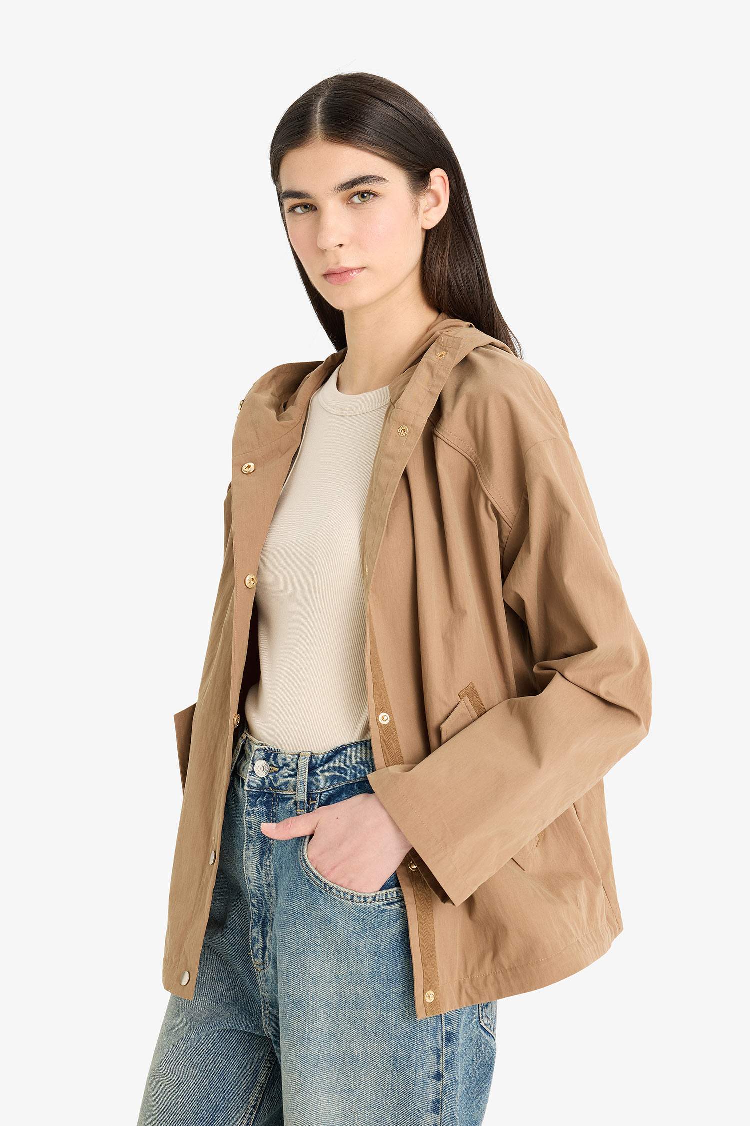 Su Geçirmez Regular Fit Kapüşonlu Çıtçıtlı Mont