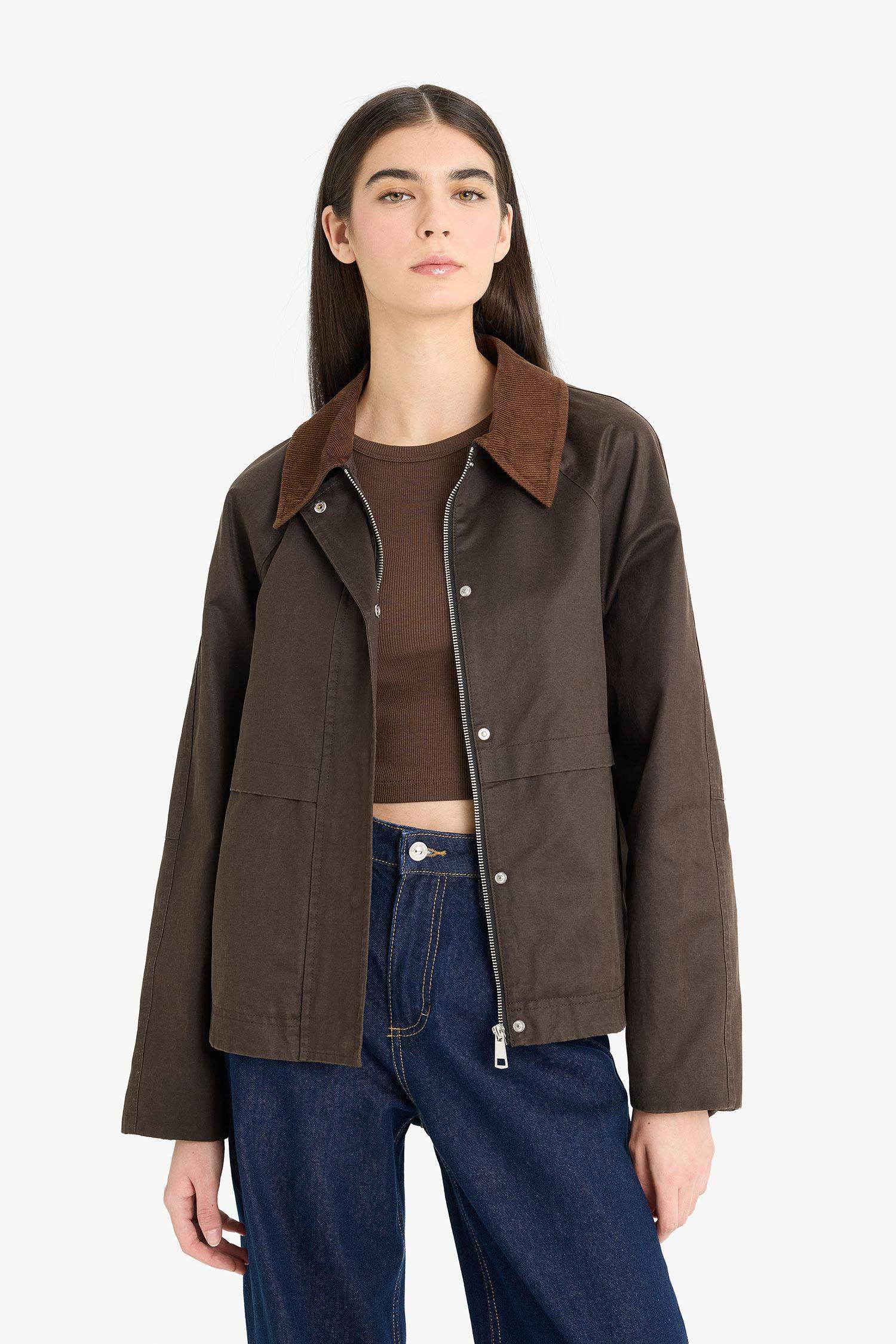 Waterproof Relax Fit Contrast Collar Zippered Puffer Jacket