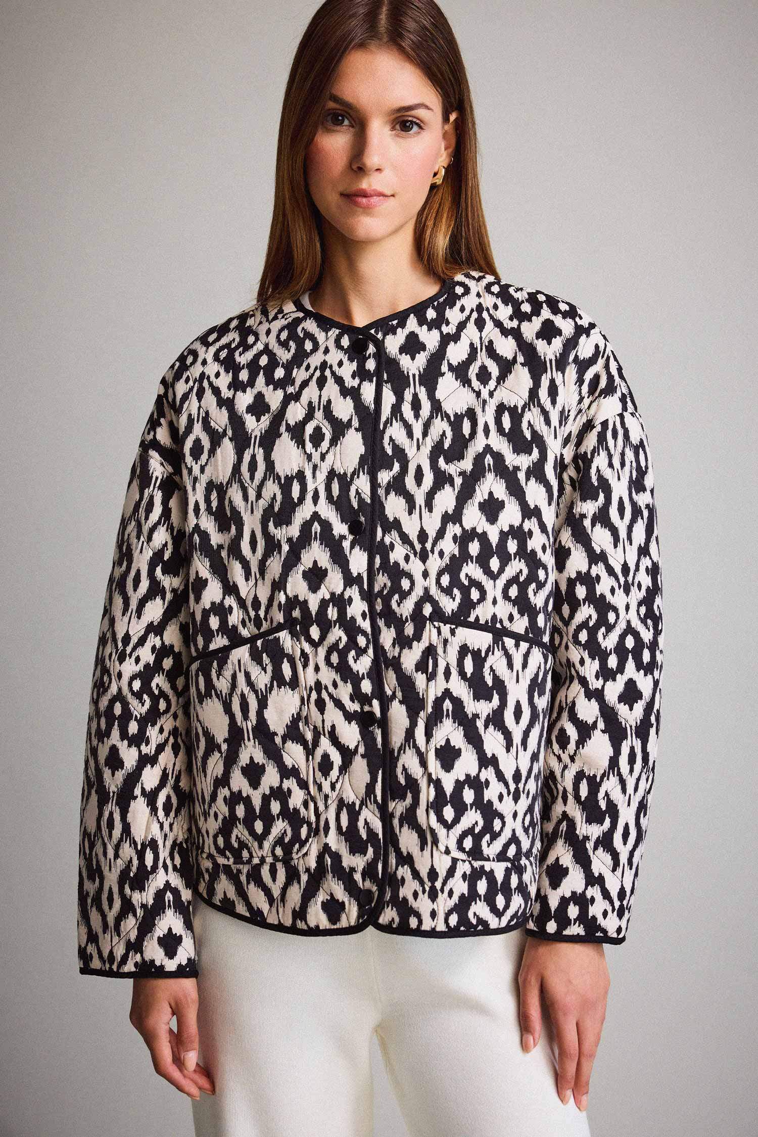 Regular Fit Patterned Buttons Jacket