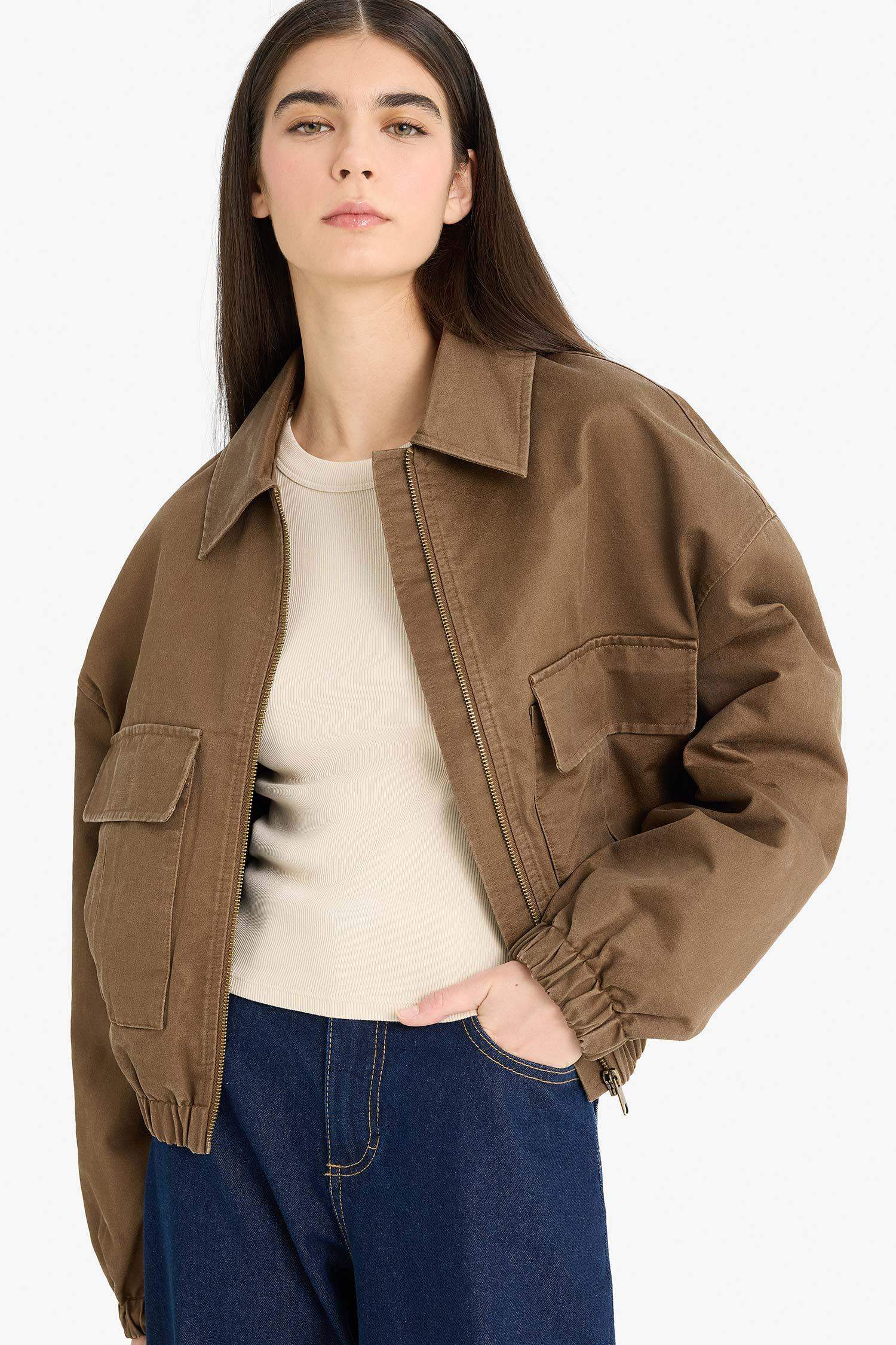 جاكيت قصة مريحة بياخة بولو مقاوم للماء