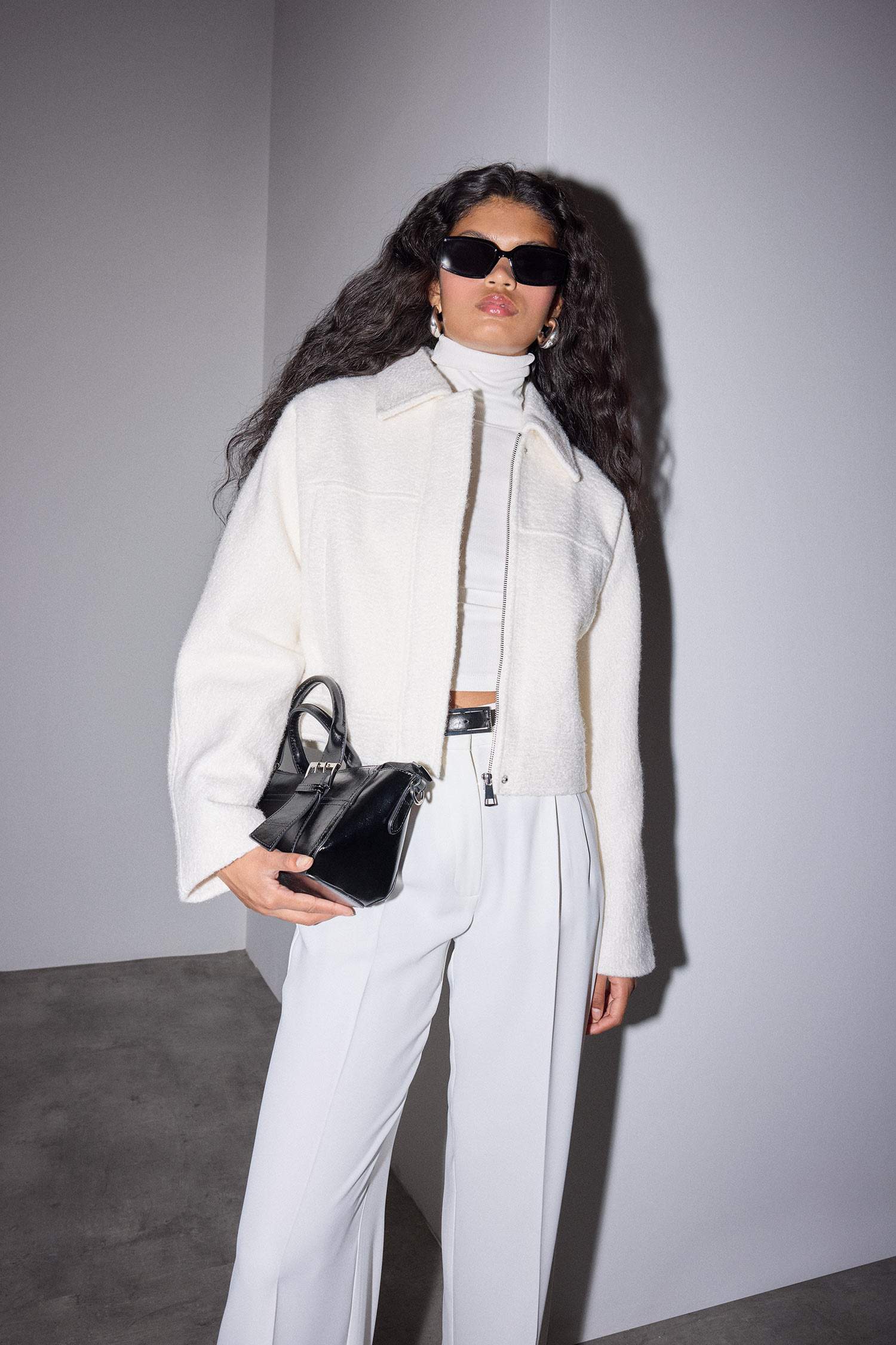 Пальто стандартного кроя с поло воротником