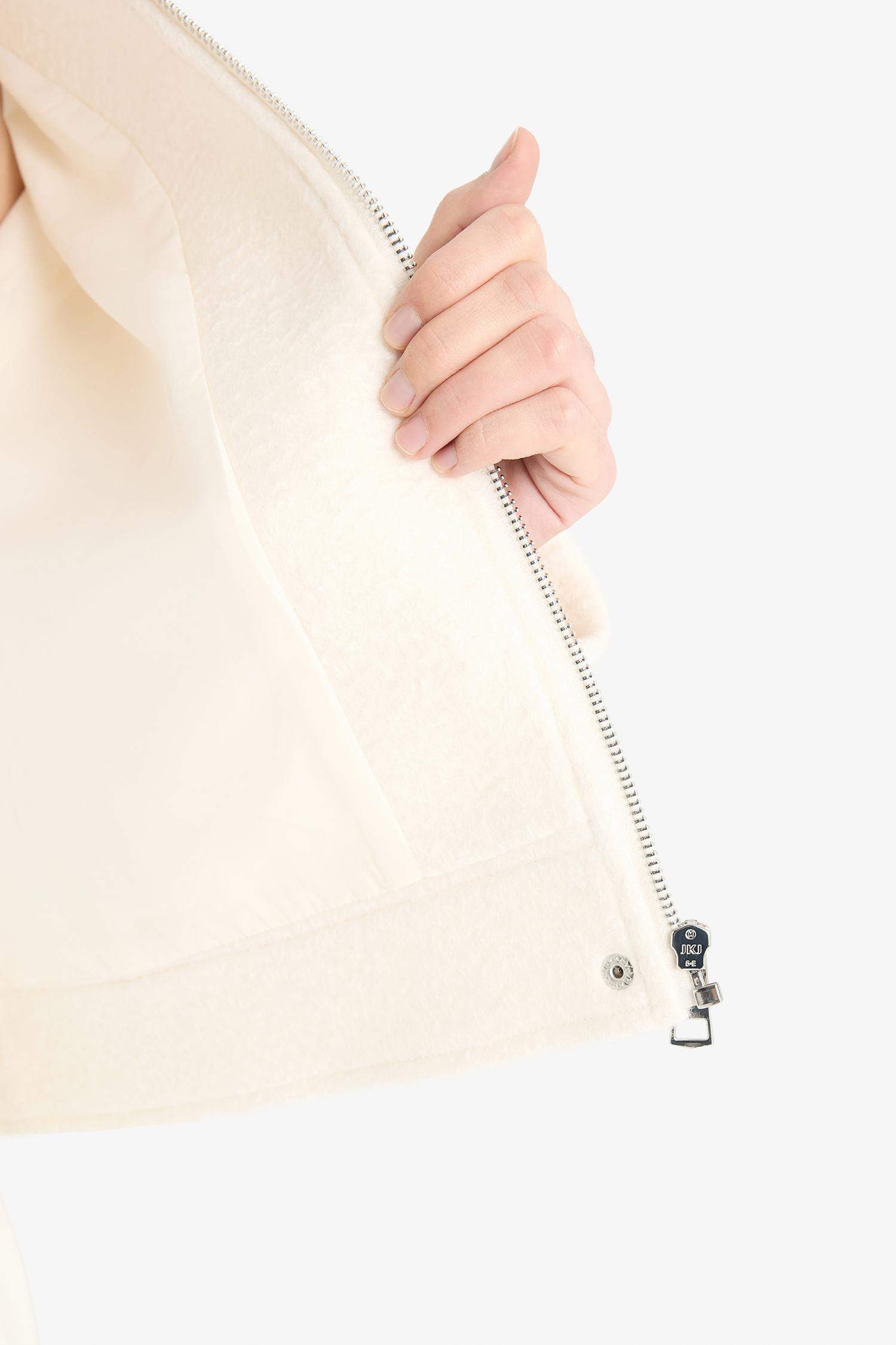 Пальто стандартного кроя с поло воротником