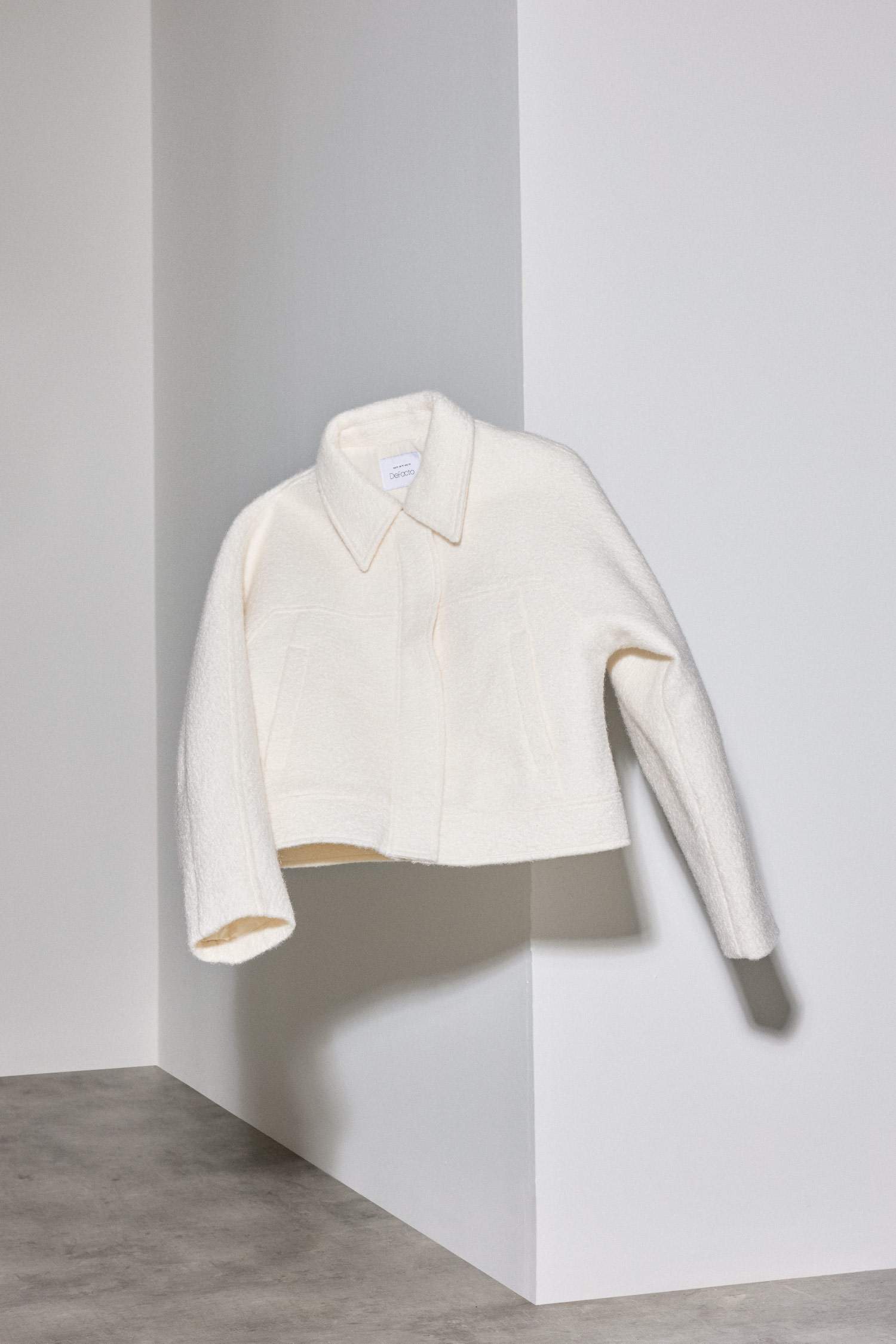 Пальто стандартного кроя с поло воротником