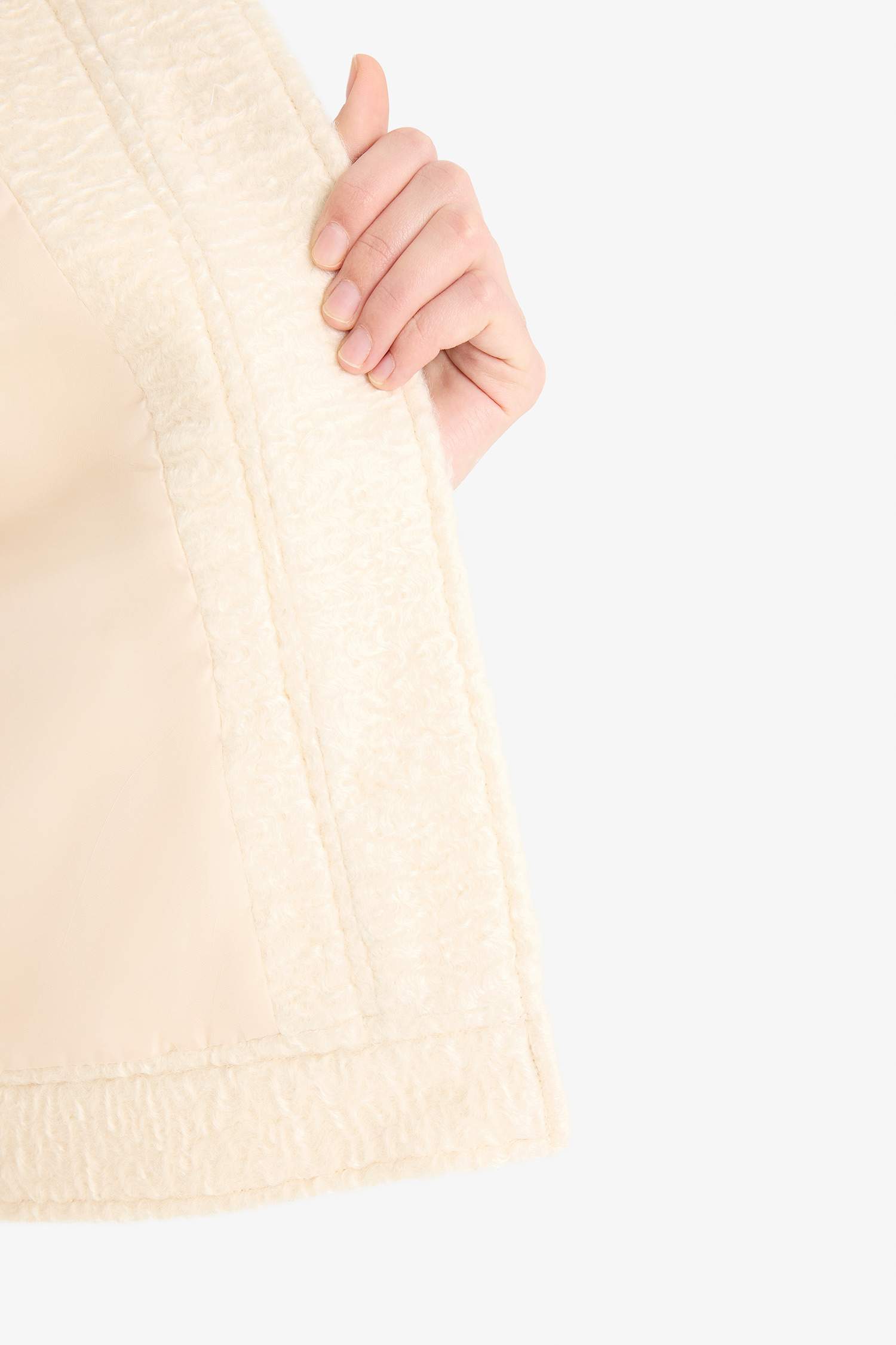 Regular Fit Düğmeli Kaşe Mont