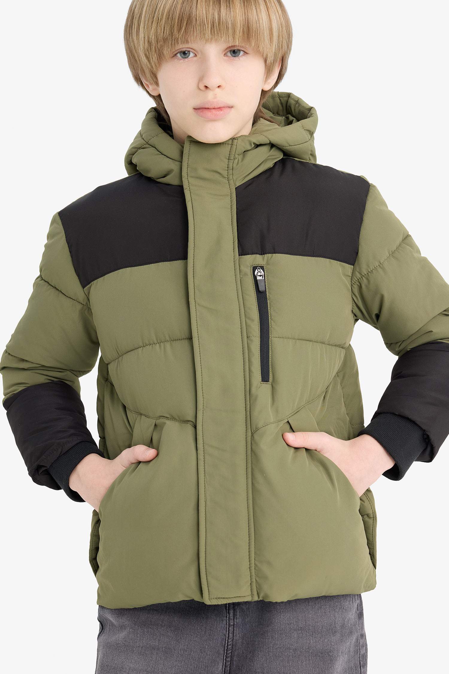 جاكيت بامب اولادي وتر بروف بكابيشون