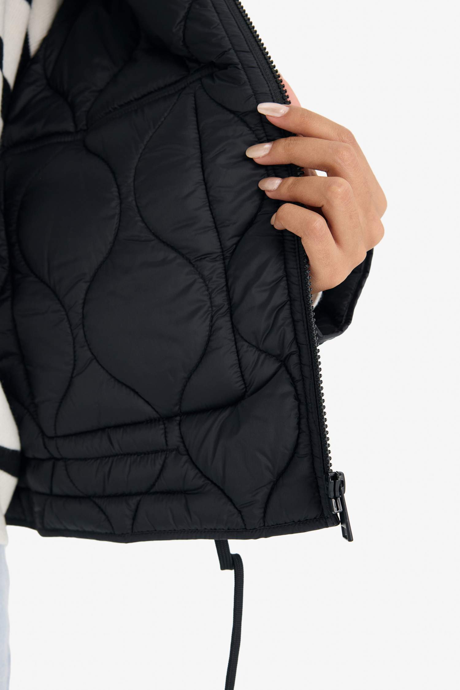 Su Geçirmez Regular Fit Fermuarlı Kapitoneli Mont