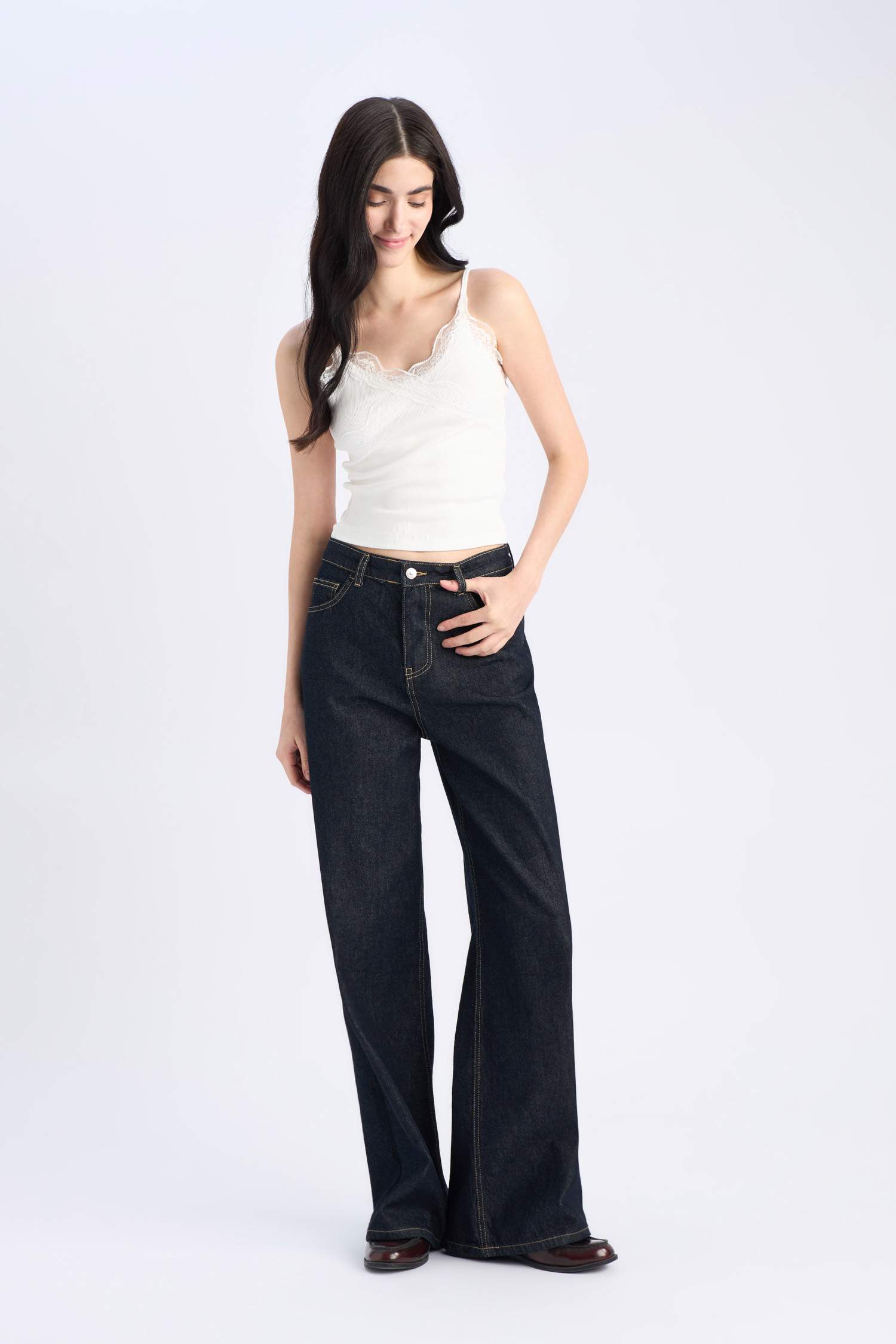 Slim Fit Dar Kesim V Yaka Fitilli Kaşkorse Atlet