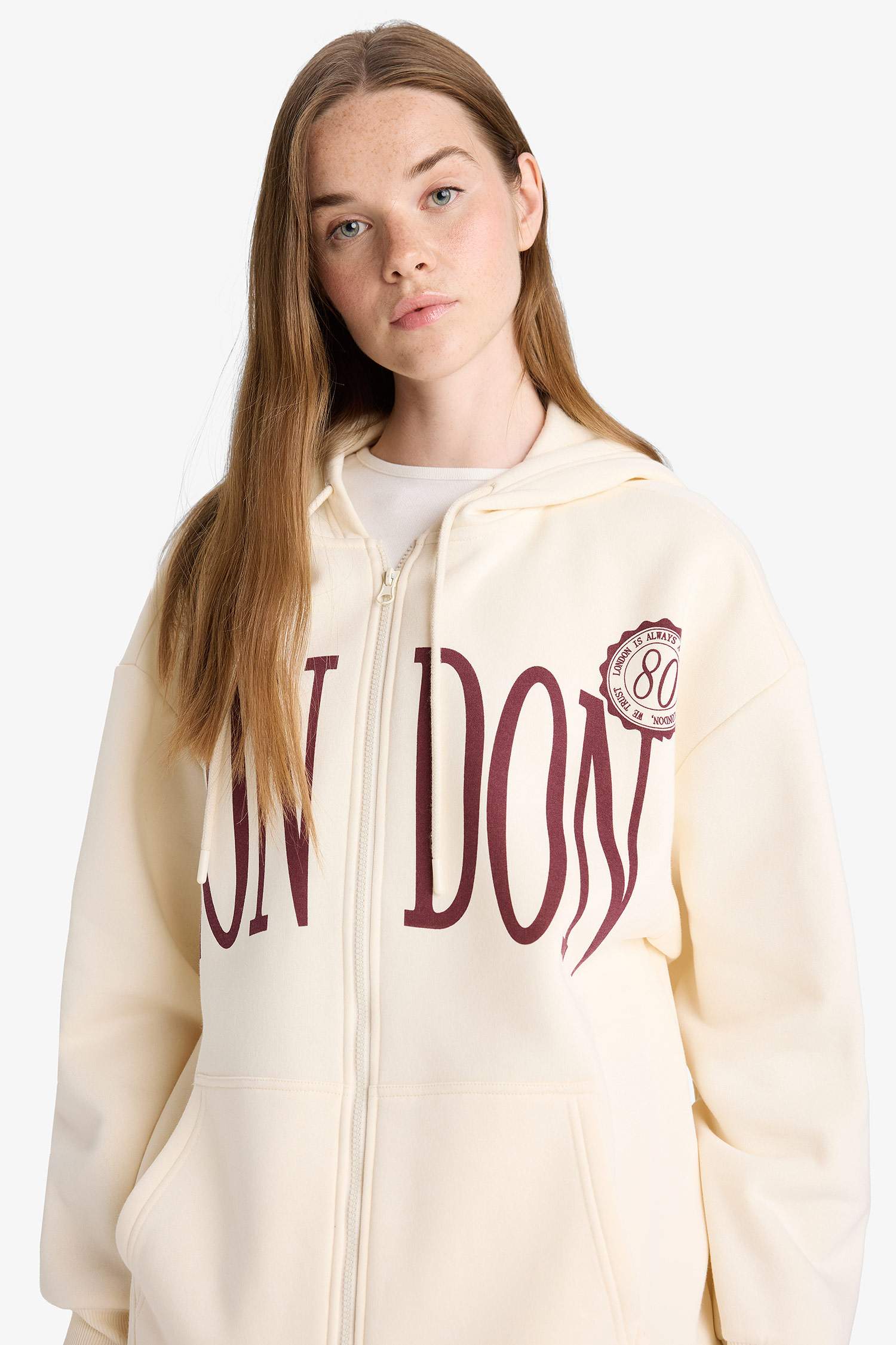 үлкен пішім дөңгелек жаға Кардиган